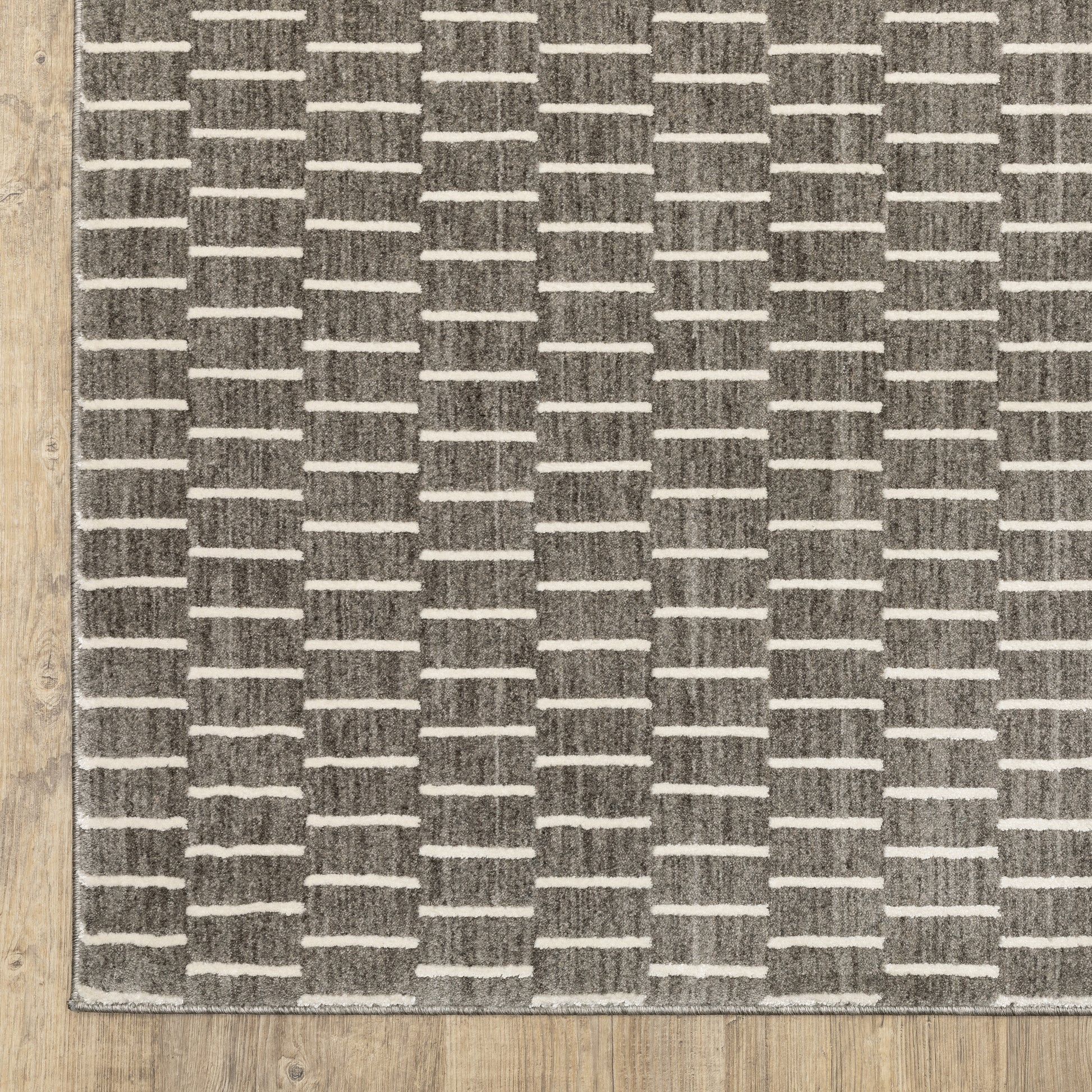 Oliver Geometric Grey/ Beige Cut Pile Rug