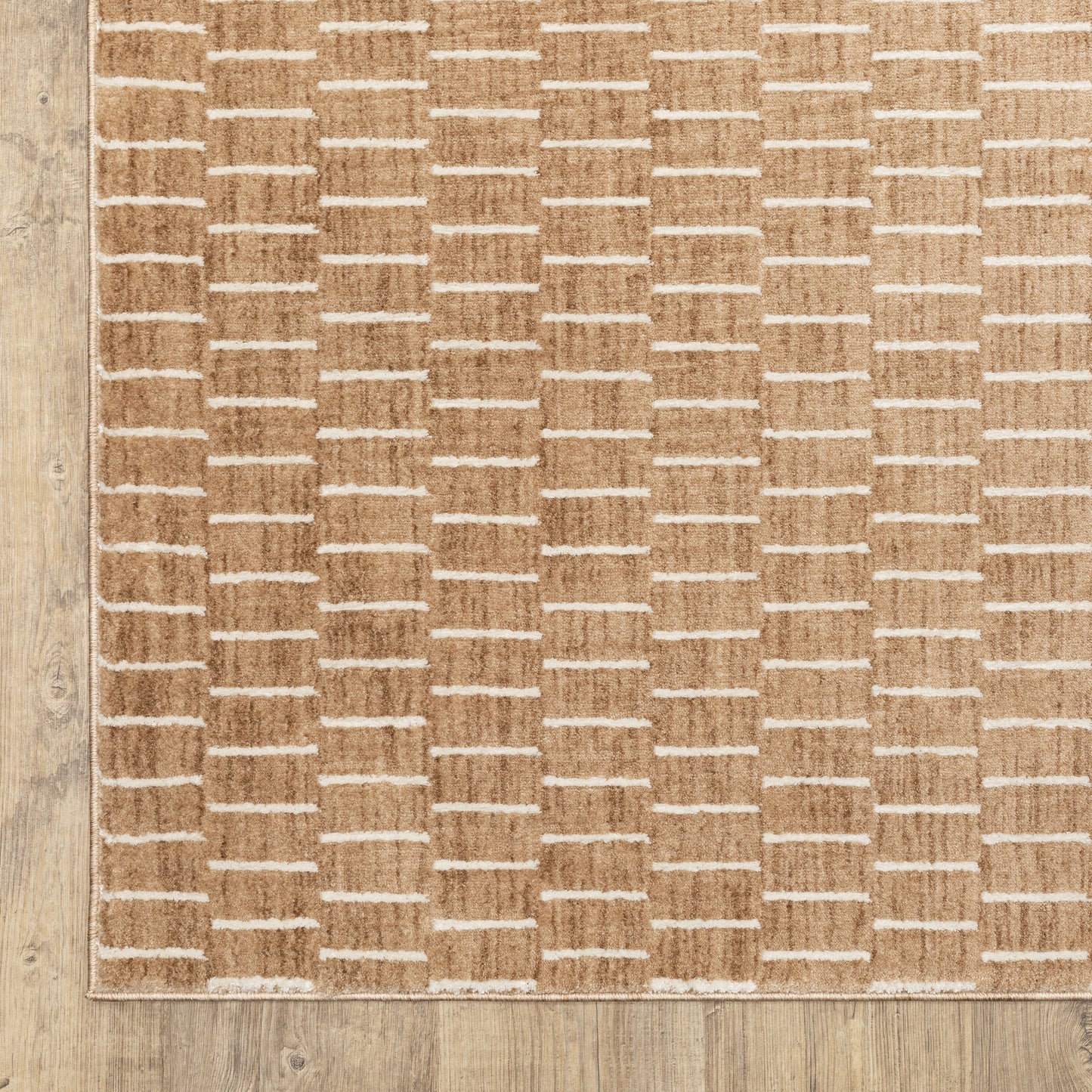 Oliver Geometric Rust/ Beige Cut Pile Rug