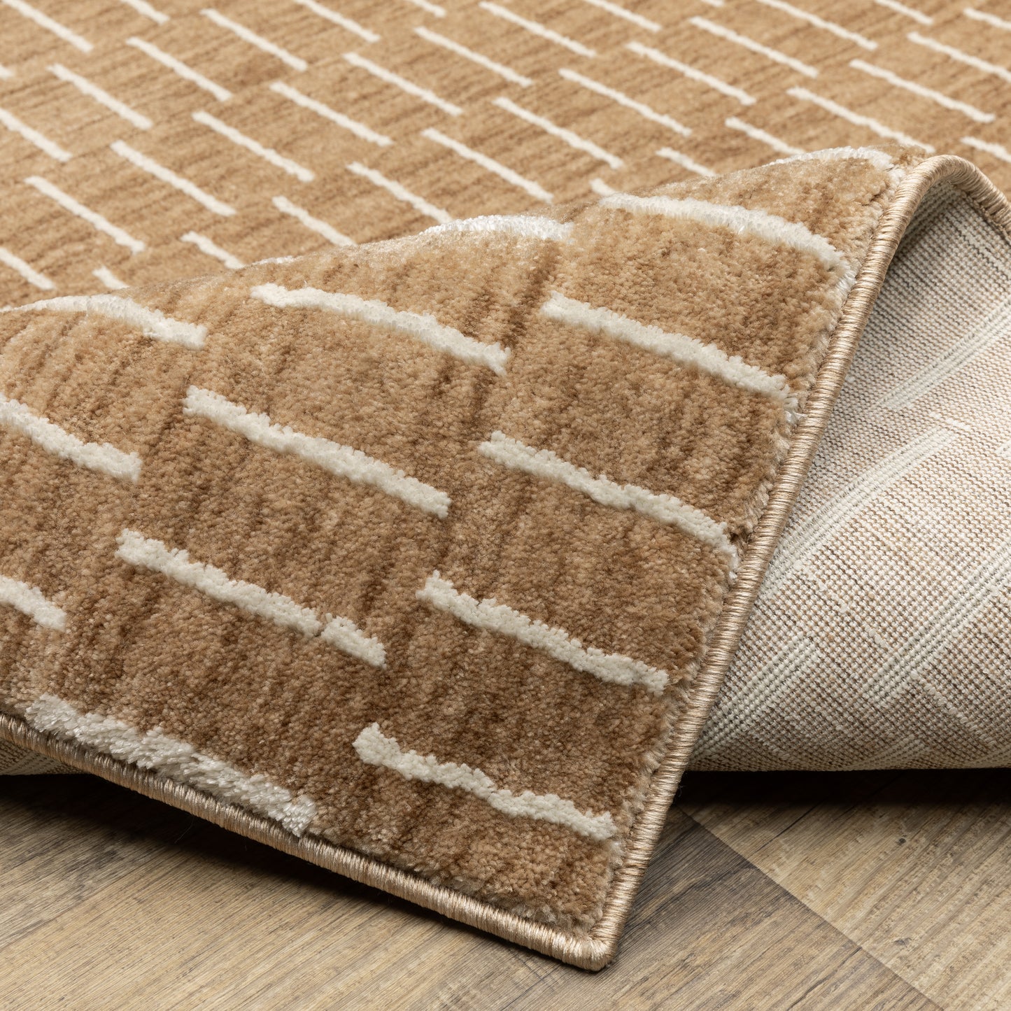 Oliver Geometric Rust/ Beige Cut Pile Rug