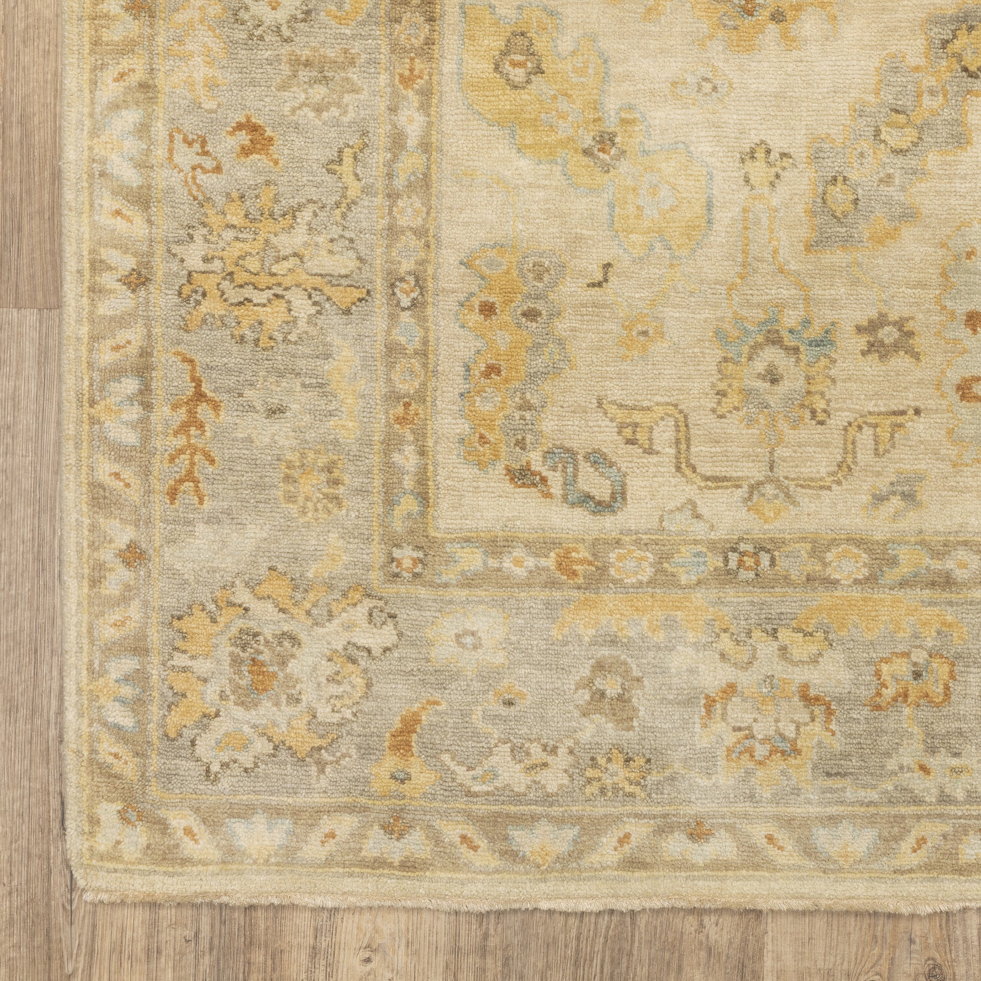 Palace Oriental Beige/ Grey Cut Pile Rug