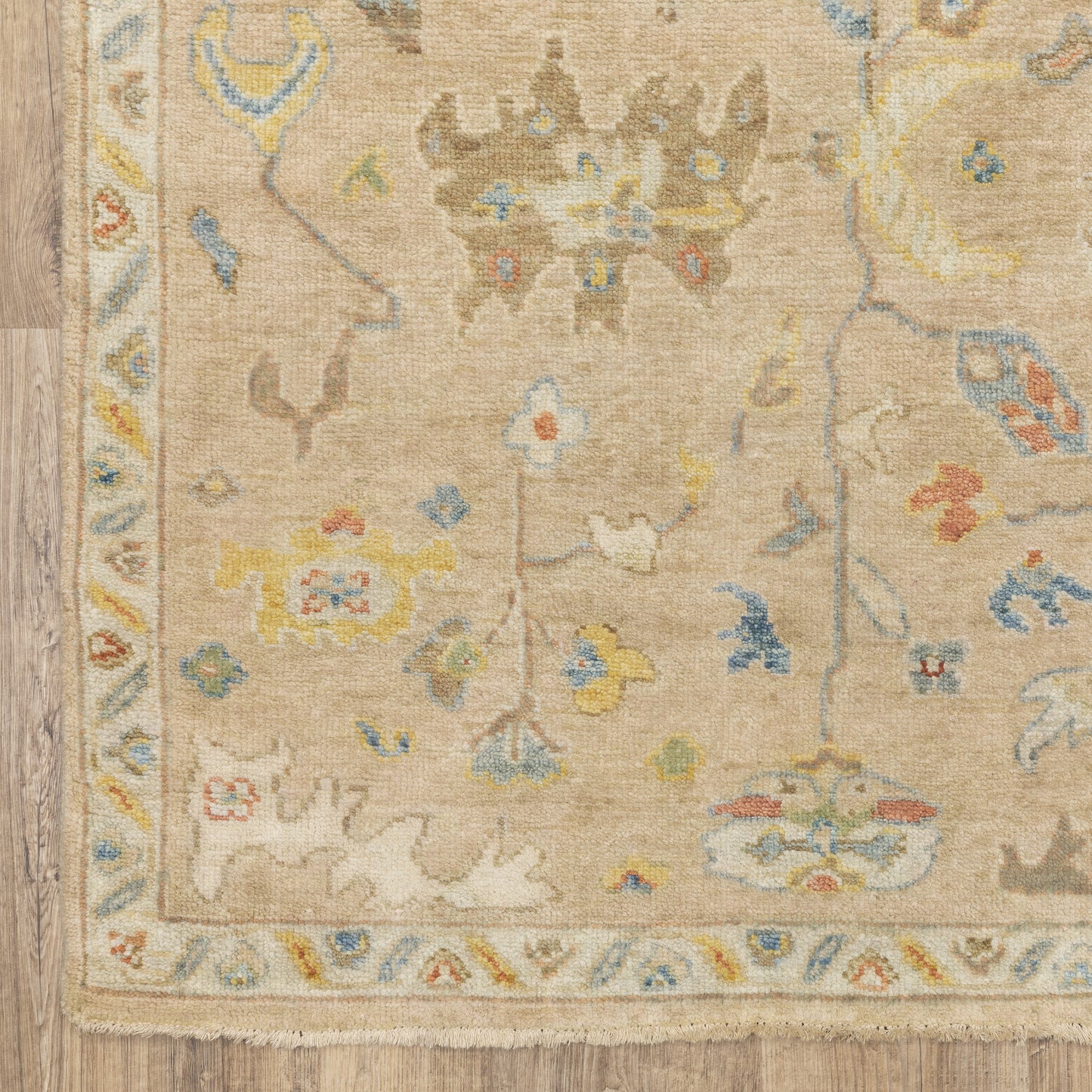Palace Oriental Beige/ Multi Cut Pile Rug
