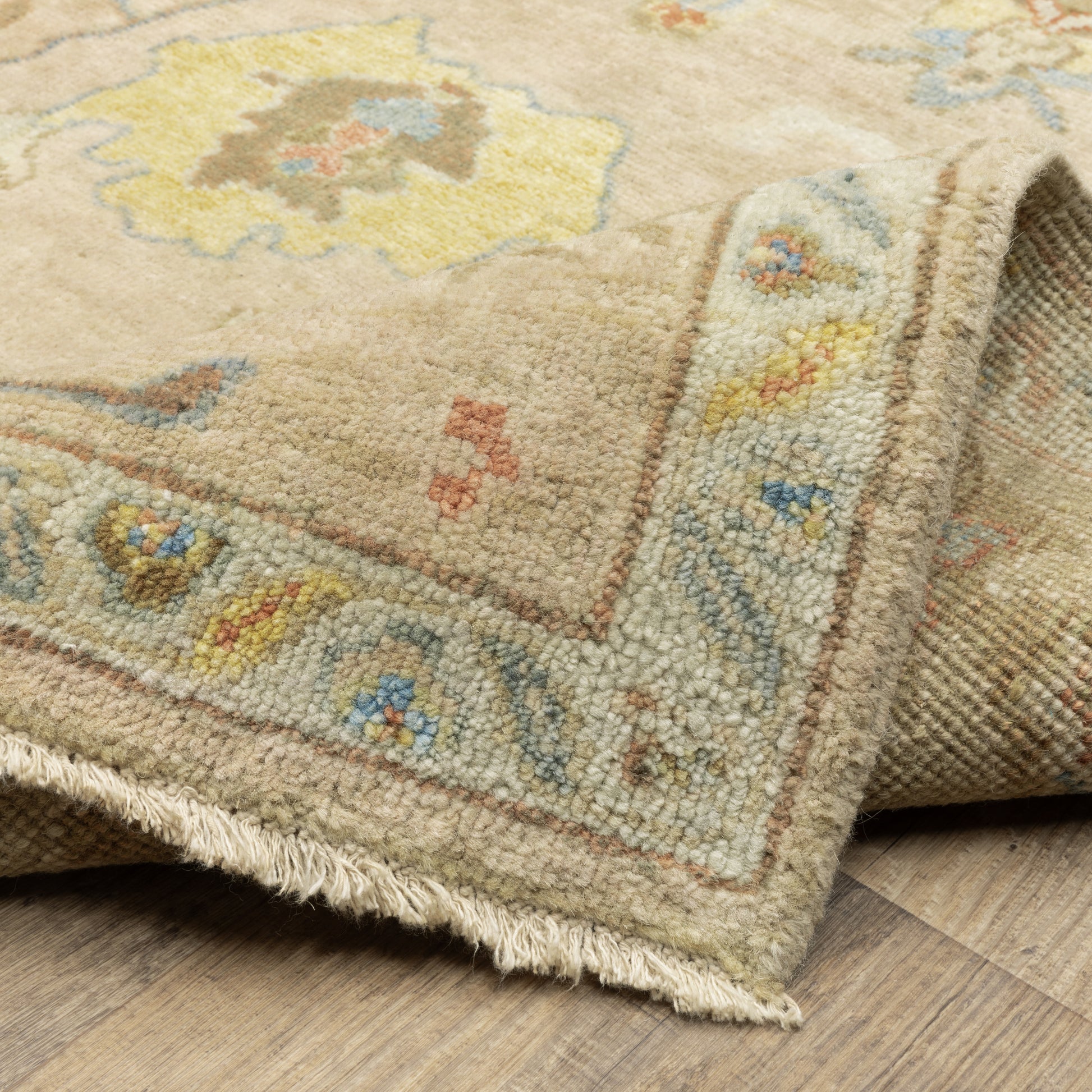 Palace Oriental Beige/ Multi Cut Pile Rug