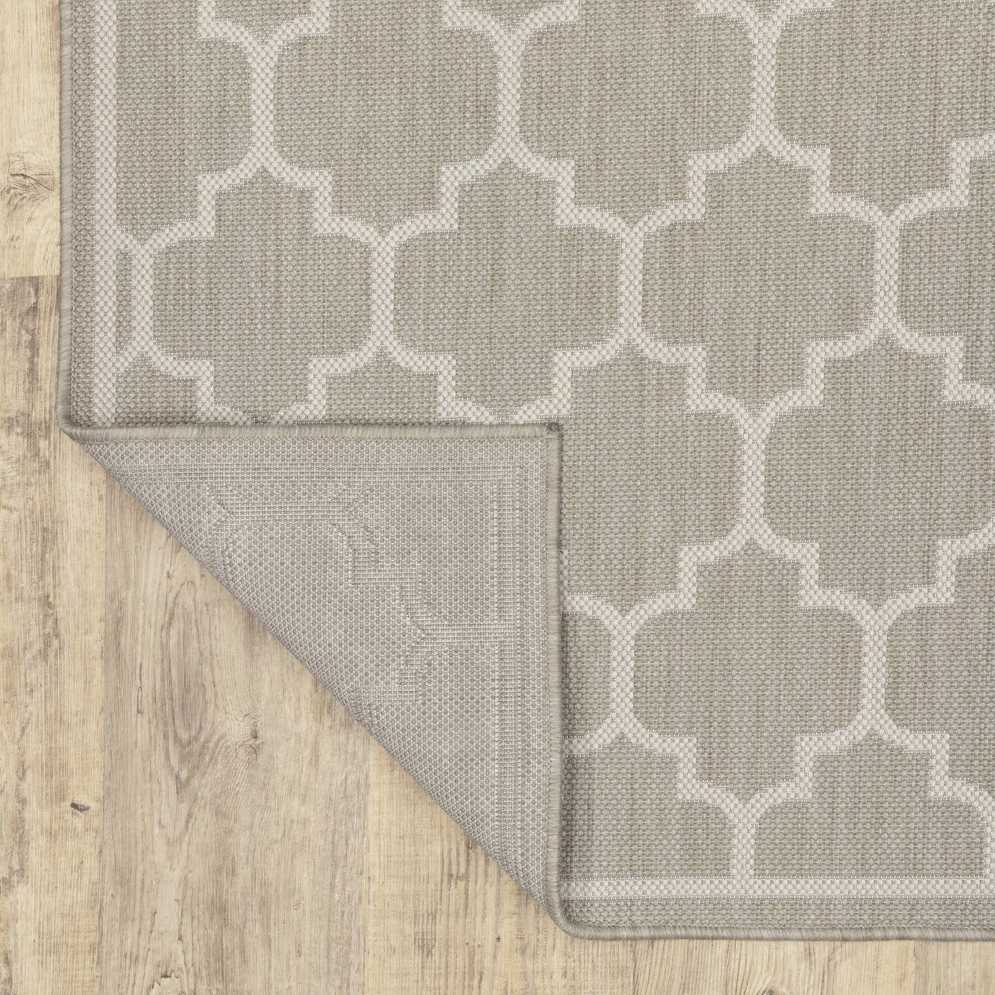 Portofino Outdoor Grey/ Ivory Trefoil Flat Weave Rug