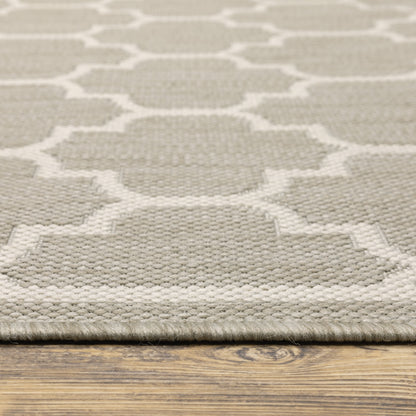 Portofino Outdoor Grey/ Ivory Trefoil Flat Weave Rug