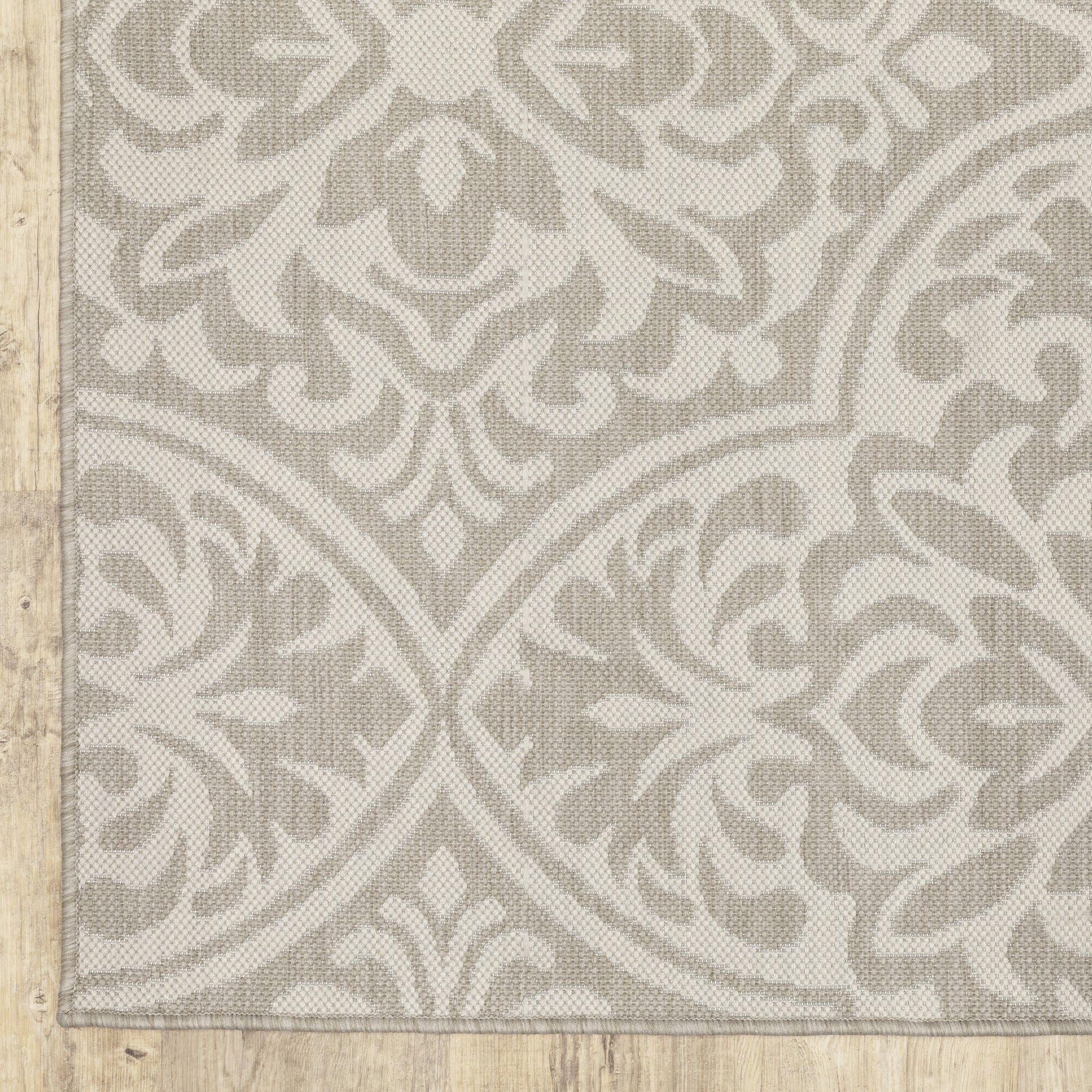 Portofino Outdoor Grey/ Ivory Floral Flat Weave Rug