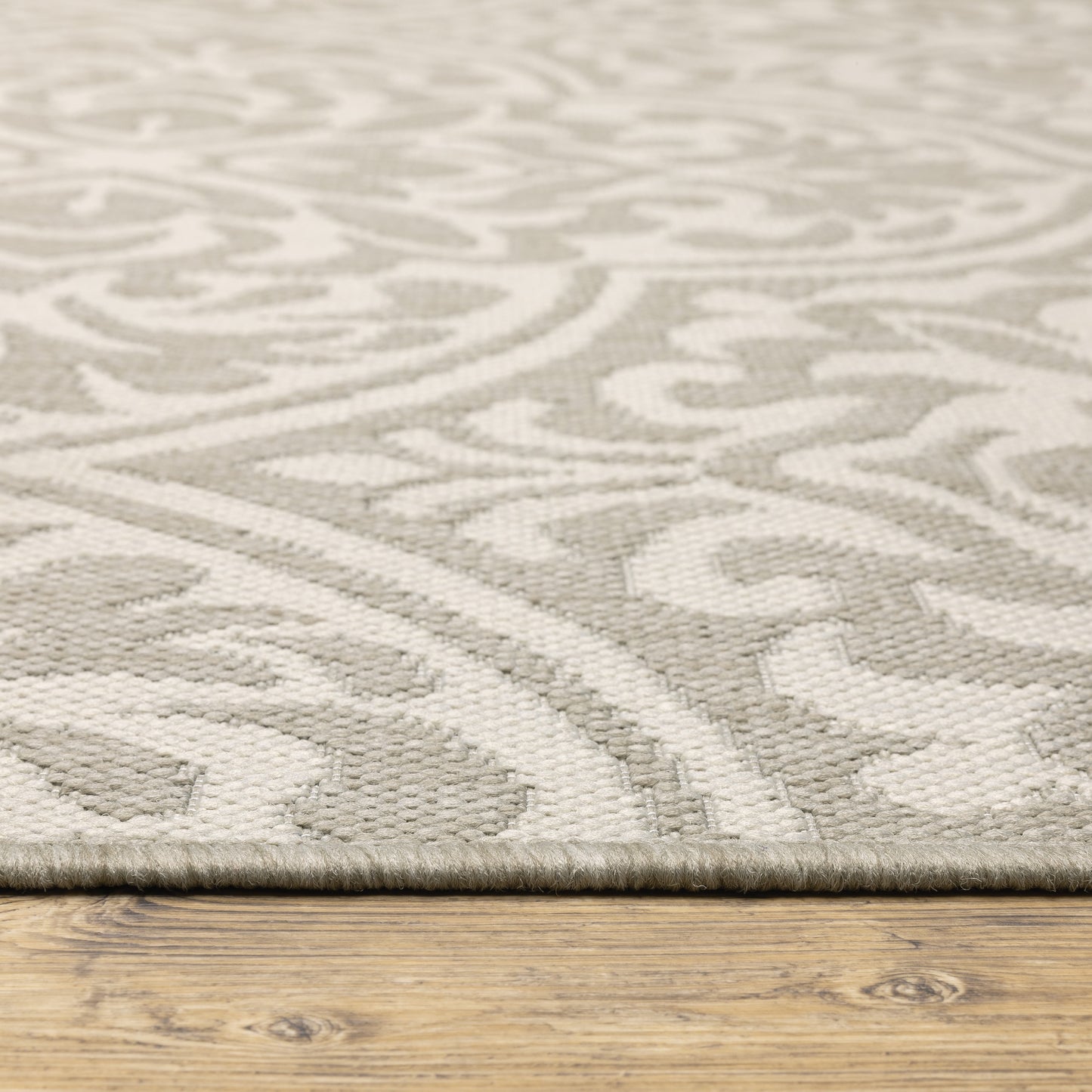 Portofino Outdoor Grey/ Ivory Floral Flat Weave Rug