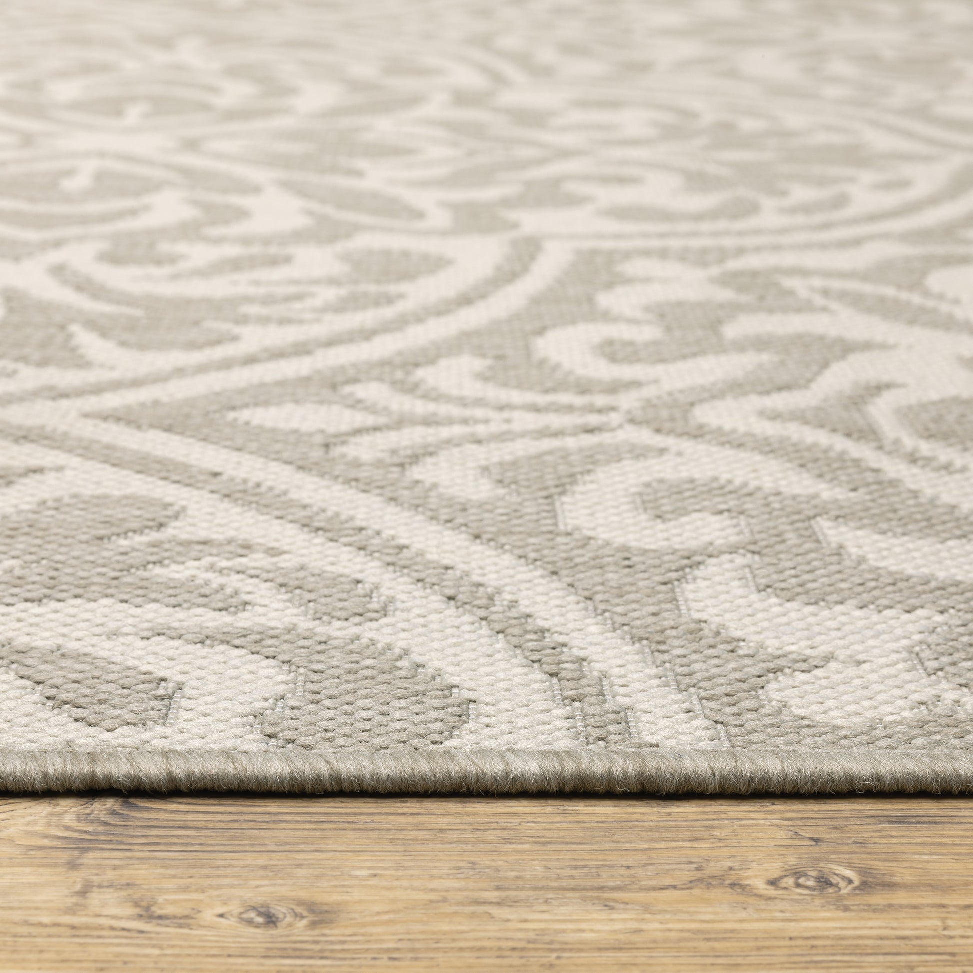 Portofino Outdoor Grey/ Ivory Floral Flat Weave Rug