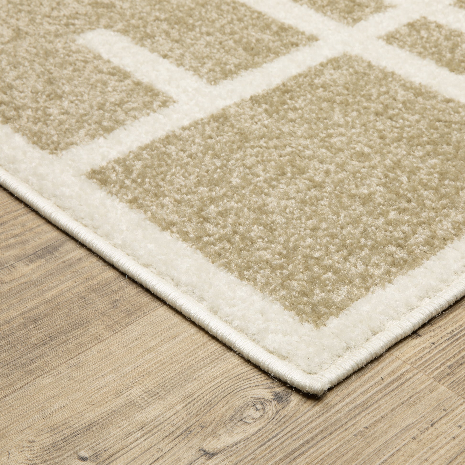Quinn Geometric Beige/ Ivory Abstract Cut Pile Rug