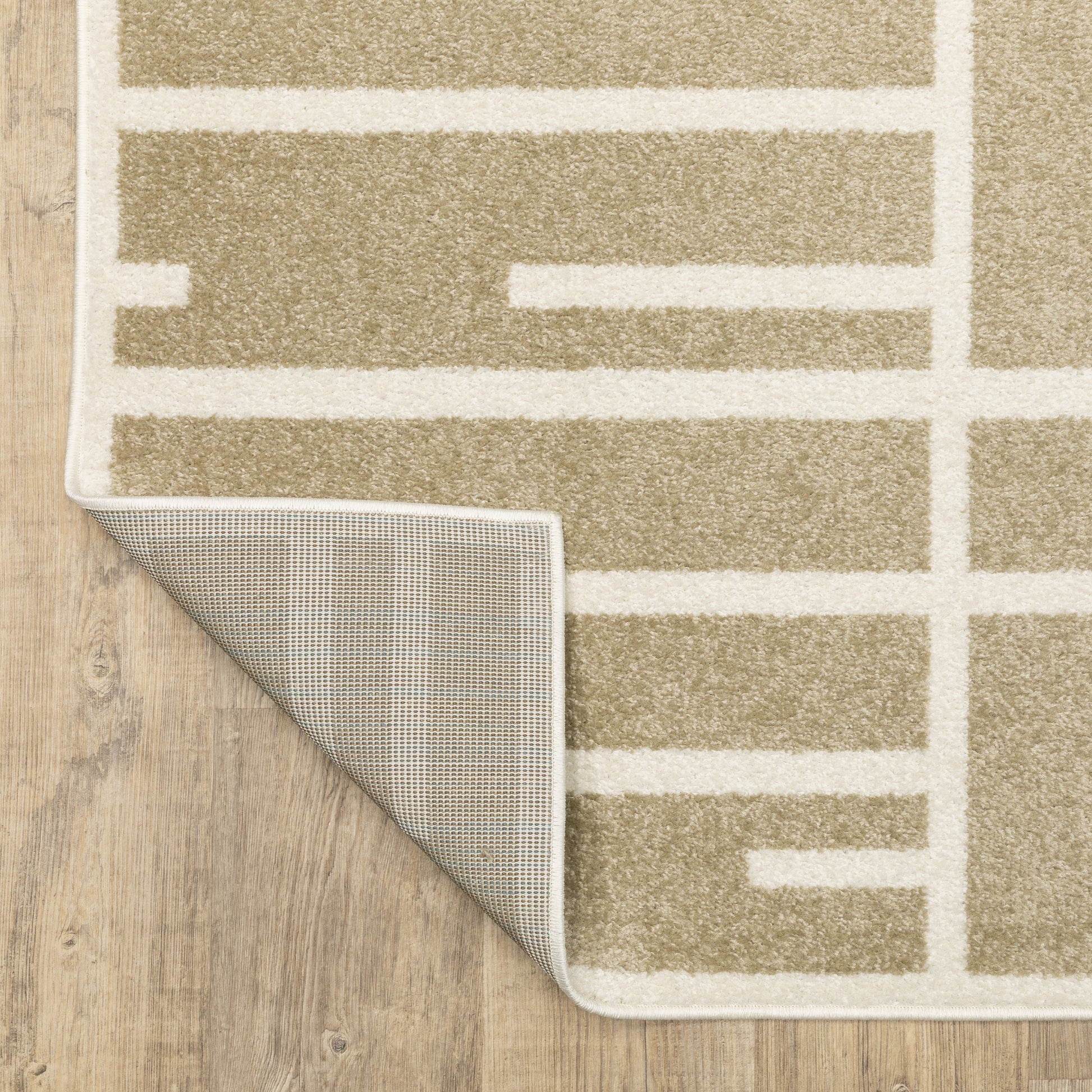Quinn Geometric Beige/ Ivory Abstract Cut Pile Rug