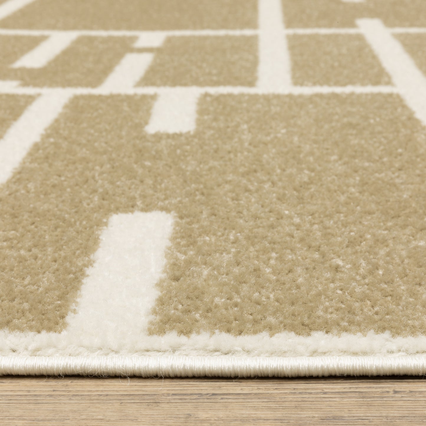 Quinn Geometric Beige/ Ivory Abstract Cut Pile Rug