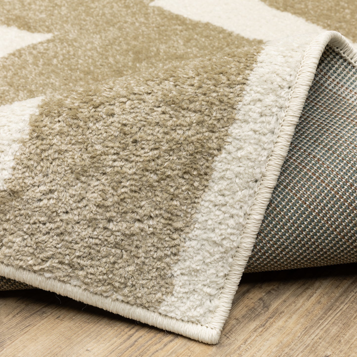 Quinn Abstract Beige/ Ivory Cut Pile Rug