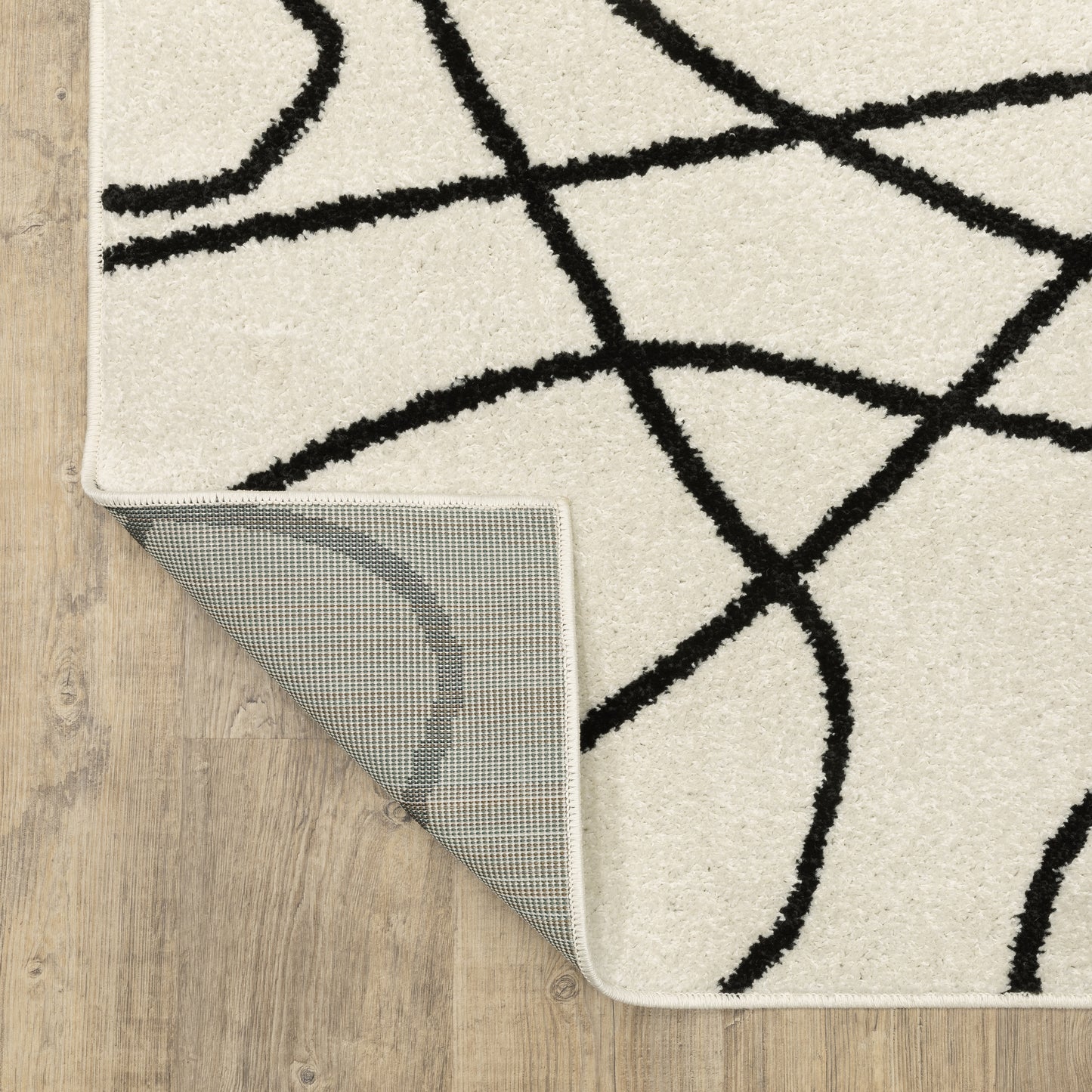 Quinn Abstract Beige/ Black Cut Pile Rug