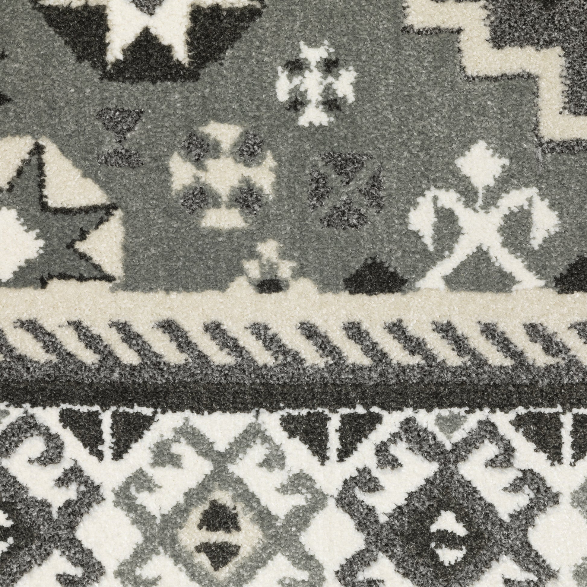 Raylan Medallion Grey/ Ivory Geometric Cut Pile Rug