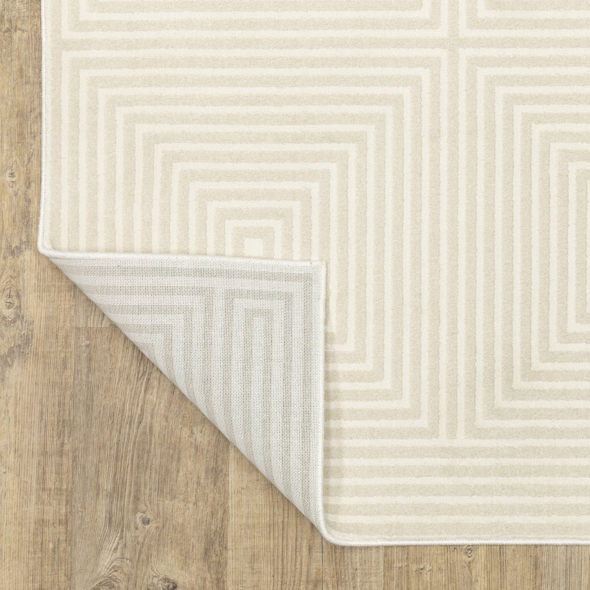 Raylan Geometric Ivory/ Ivory Cut Pile Rug