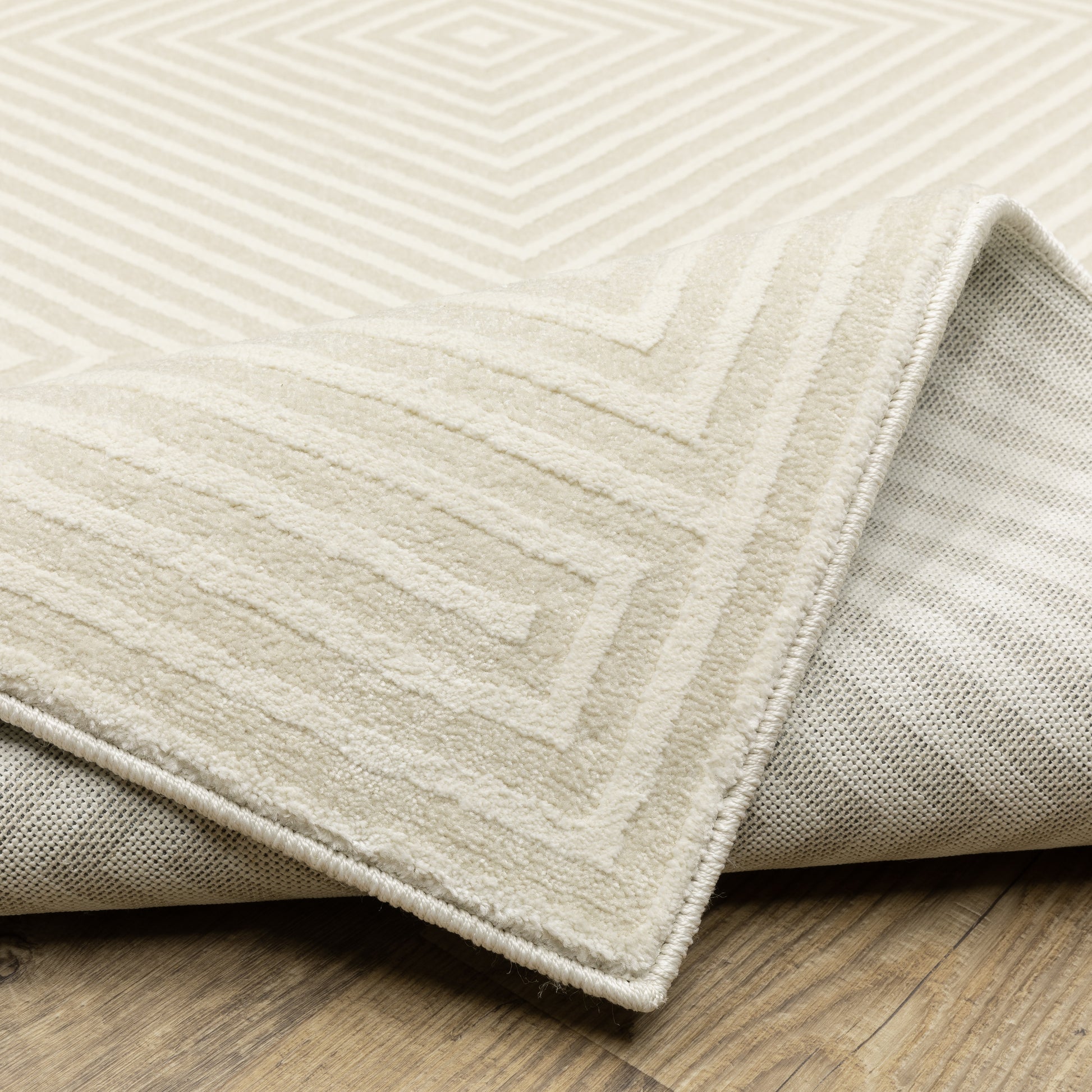 Raylan Geometric Ivory/ Ivory Cut Pile Rug