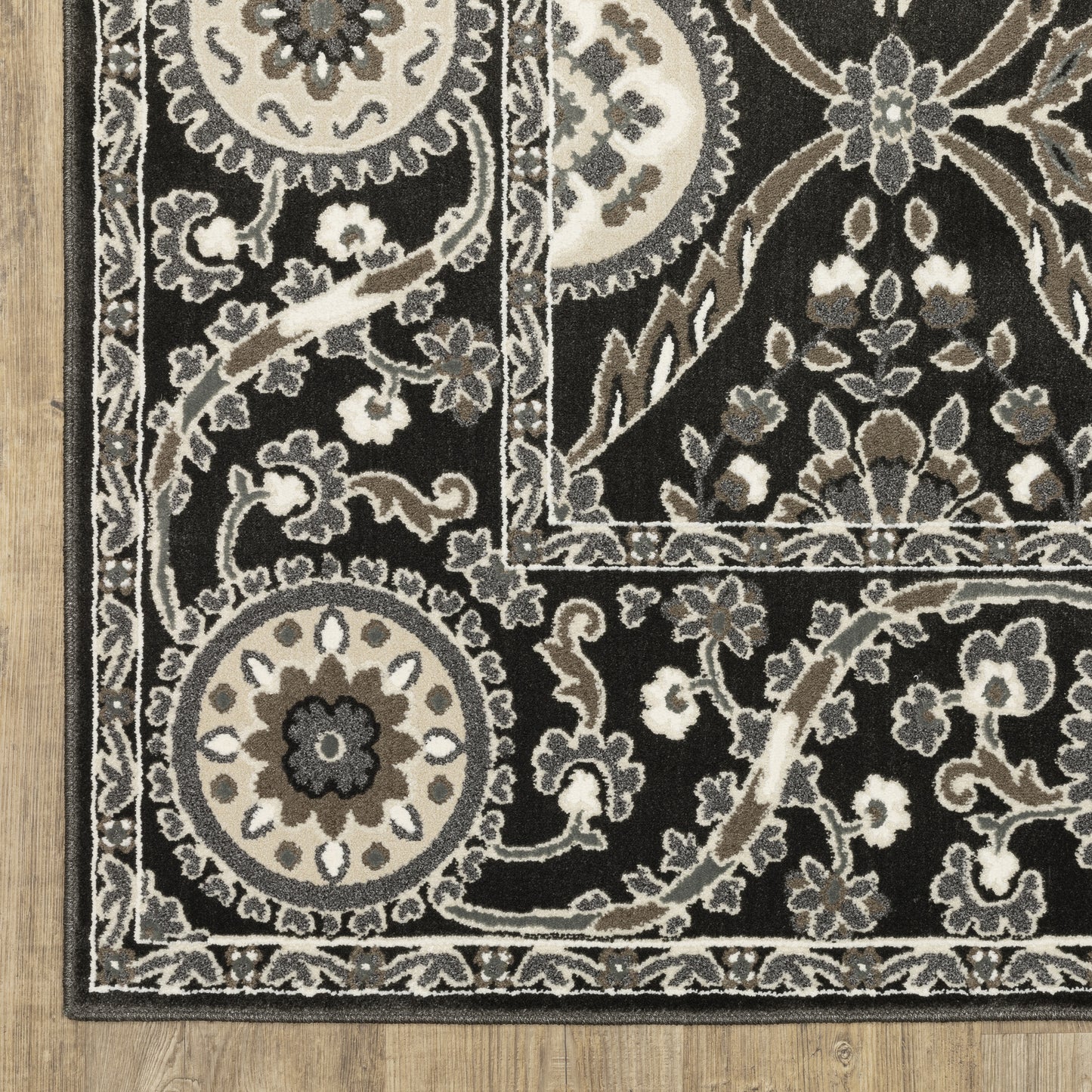 Raylan Trefoil Black/ Grey Oriental Cut Pile Rug