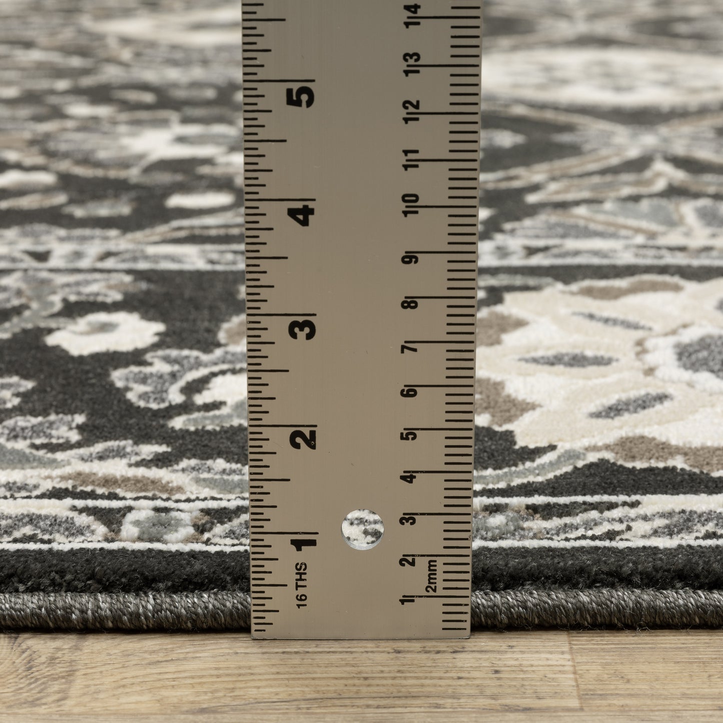 Raylan Trefoil Black/ Grey Oriental Cut Pile Rug