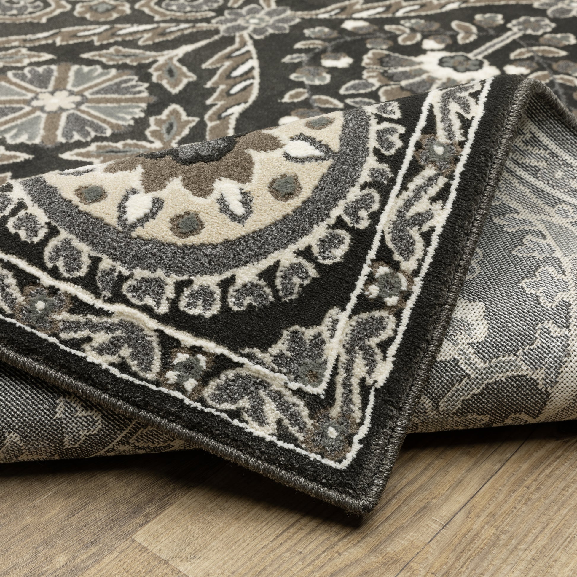 Raylan Trefoil Black/ Grey Oriental Cut Pile Rug