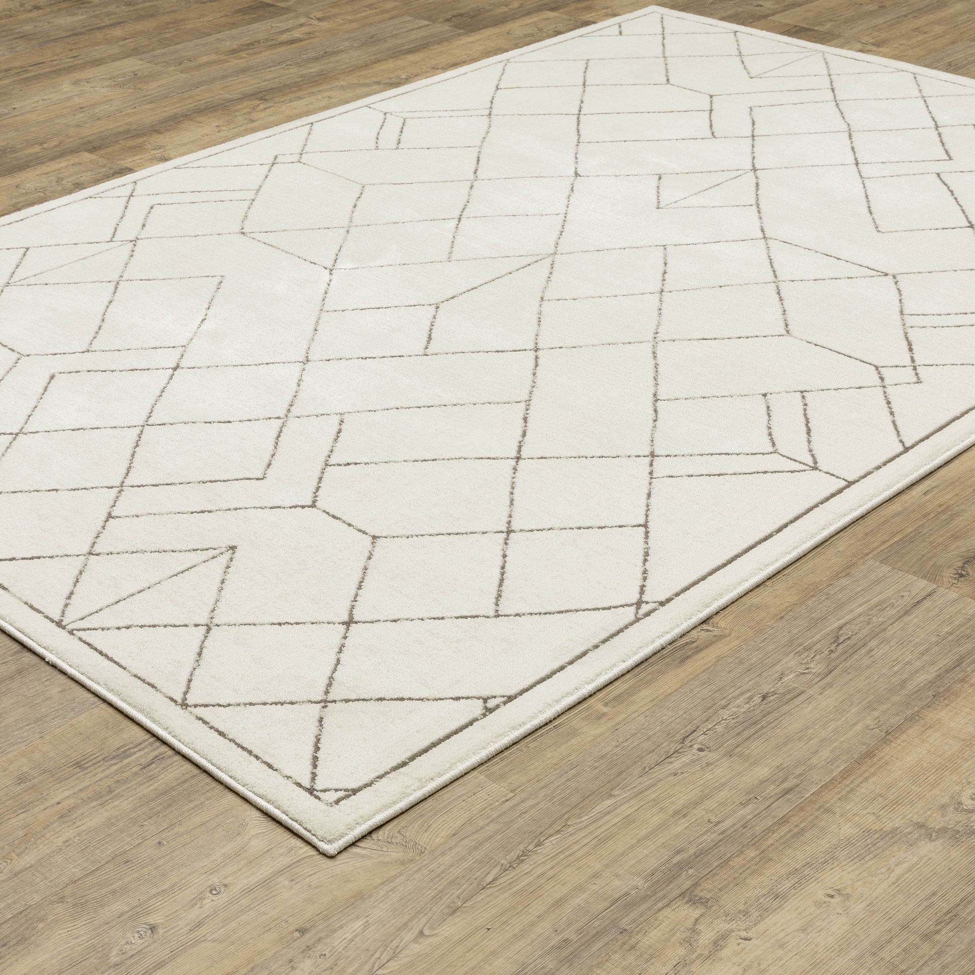 Raylan Geometric Ivory/ Brown Cut Pile Rug