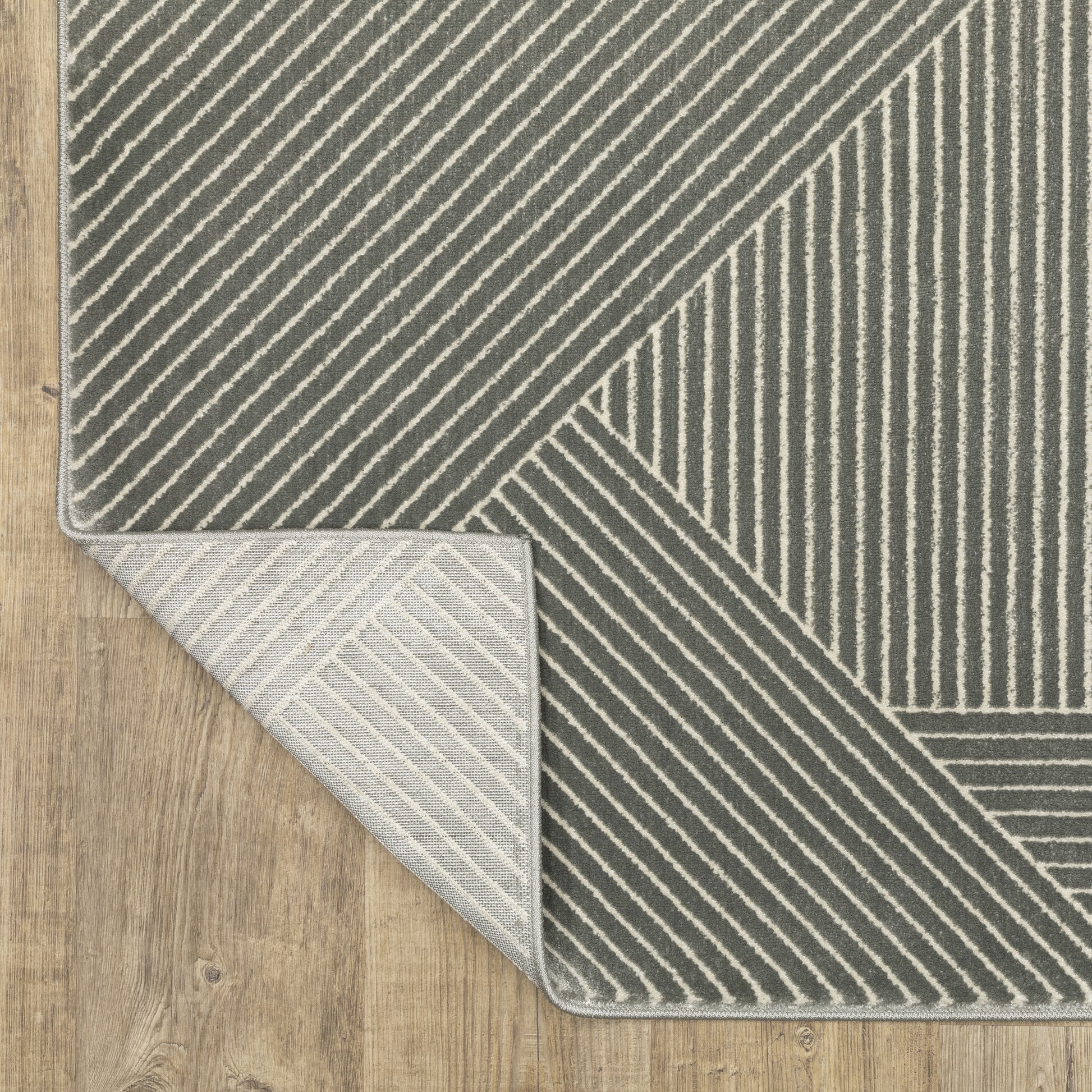 Raylan Geometric Grey/ Ivory Stripe Cut Pile Rug
