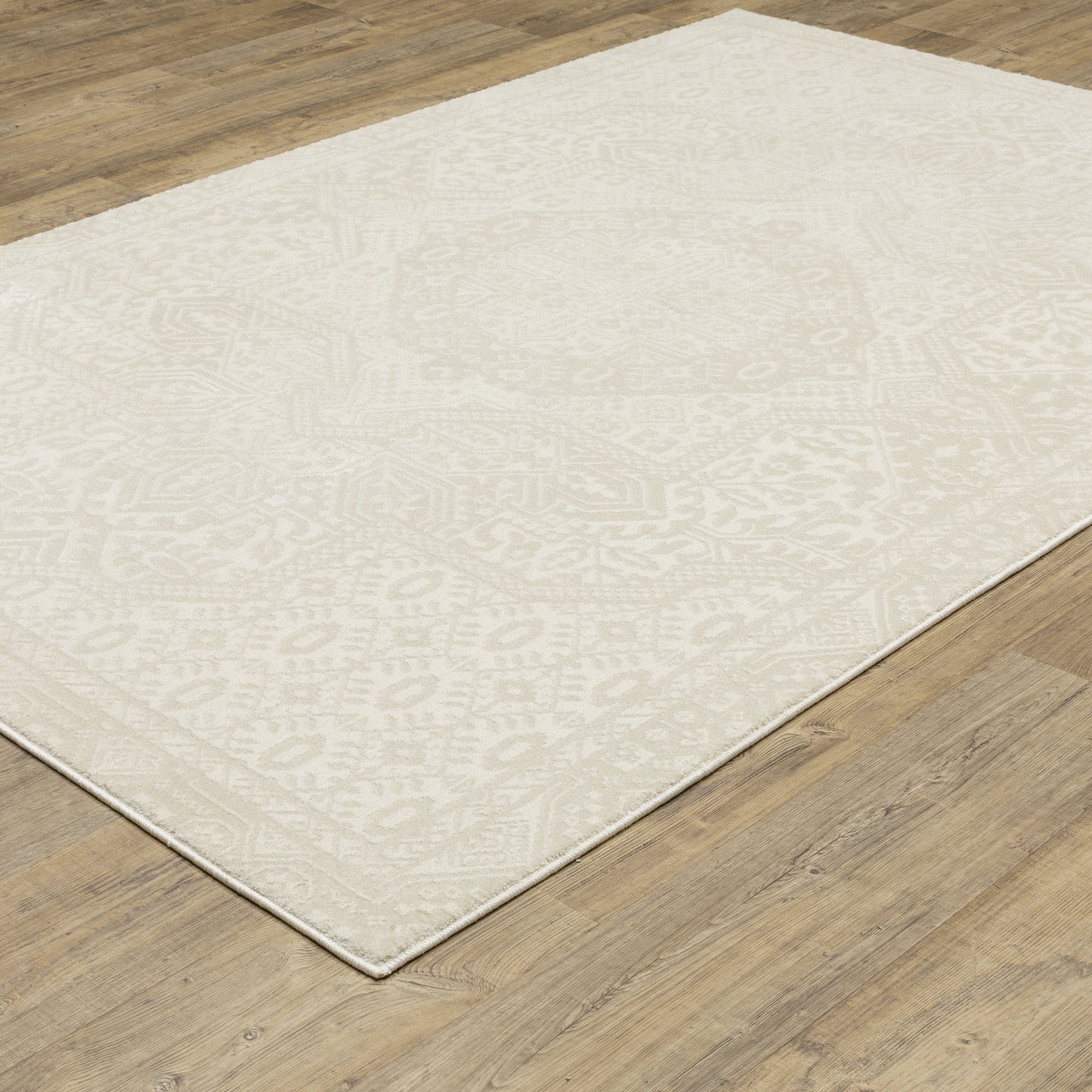 Raylan Medallion Ivory/ Ivory Oriental Cut Pile Rug