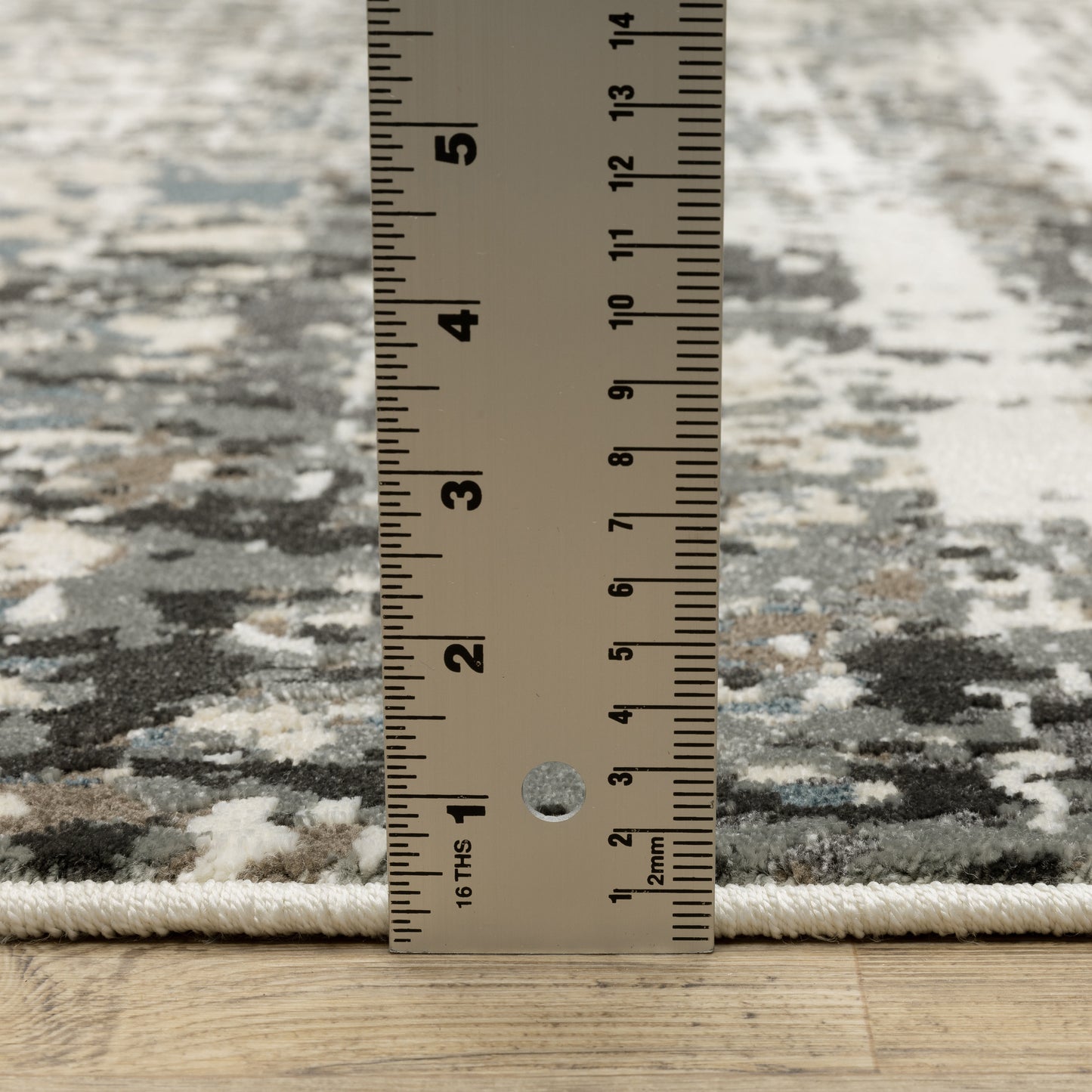 Raylan Abstract Ivory/ Grey Cut Pile Rug