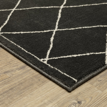 Raylan Lattice Black/ Ivory Geometric Cut Pile Rug