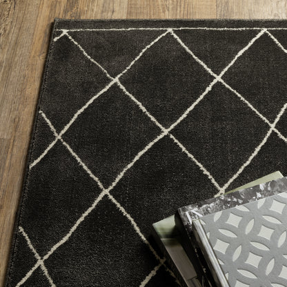 Raylan Lattice Black/ Ivory Geometric Cut Pile Rug