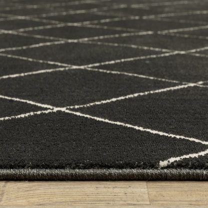 Raylan Lattice Black/ Ivory Geometric Cut Pile Rug