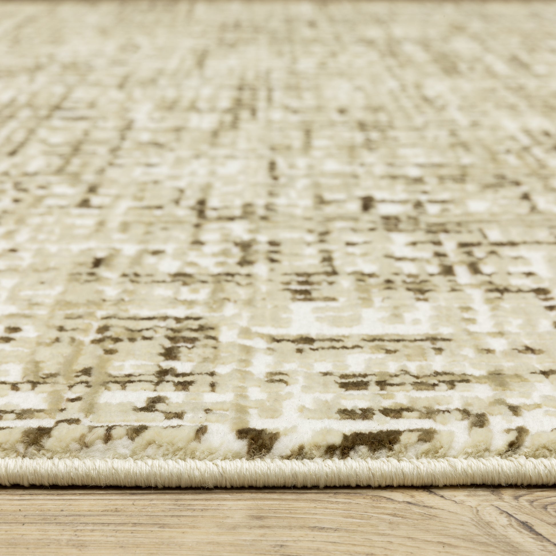 Reed Distressed Ivory/ Brown Abstract Cut Pile Rug