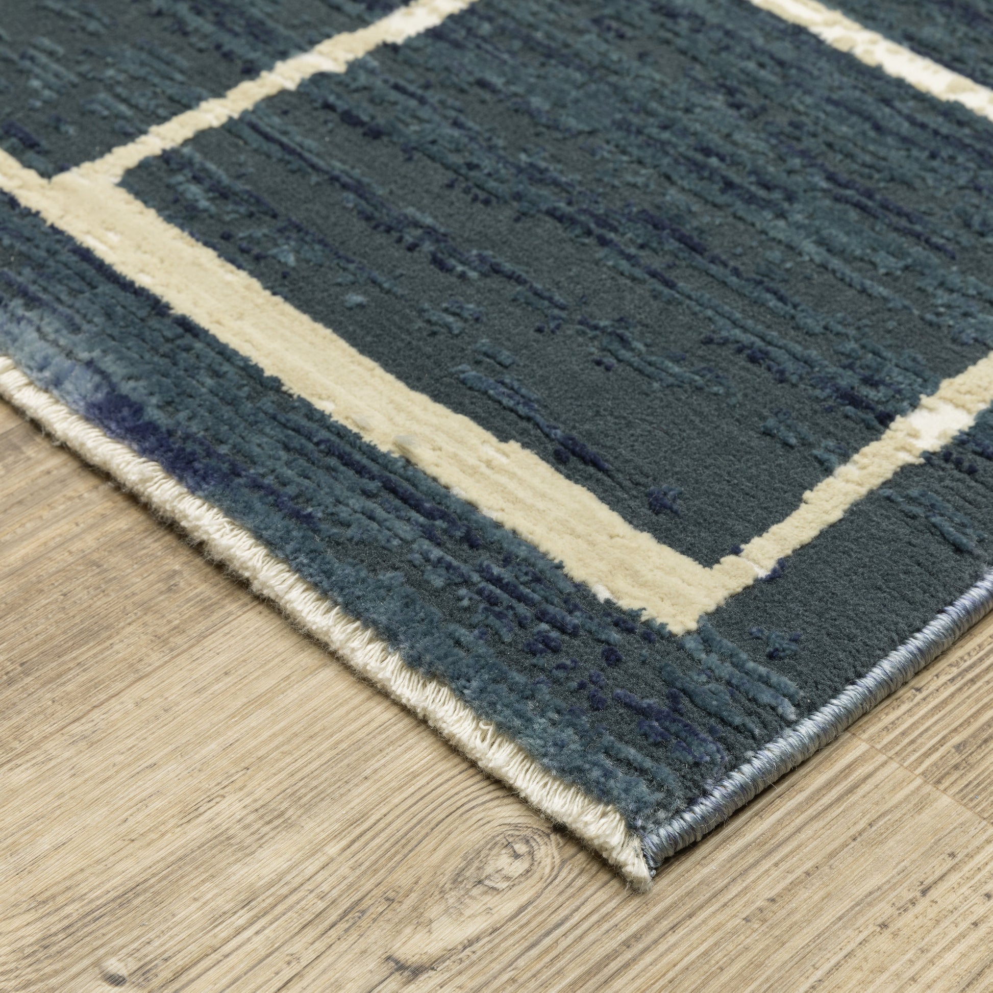 Reed Geometric Blue/ Ivory Cut Pile Rug