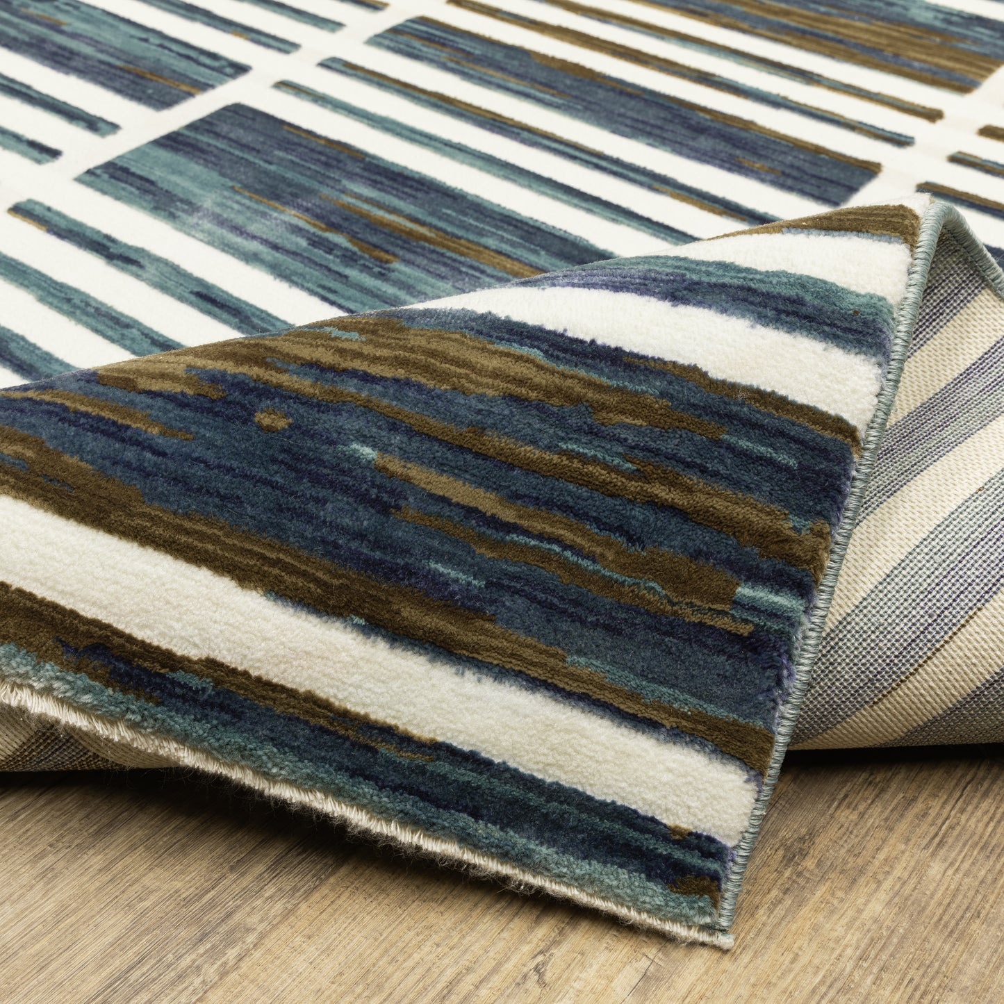 Reed Stripe Ivory/ Blue Geometric Cut Pile Rug