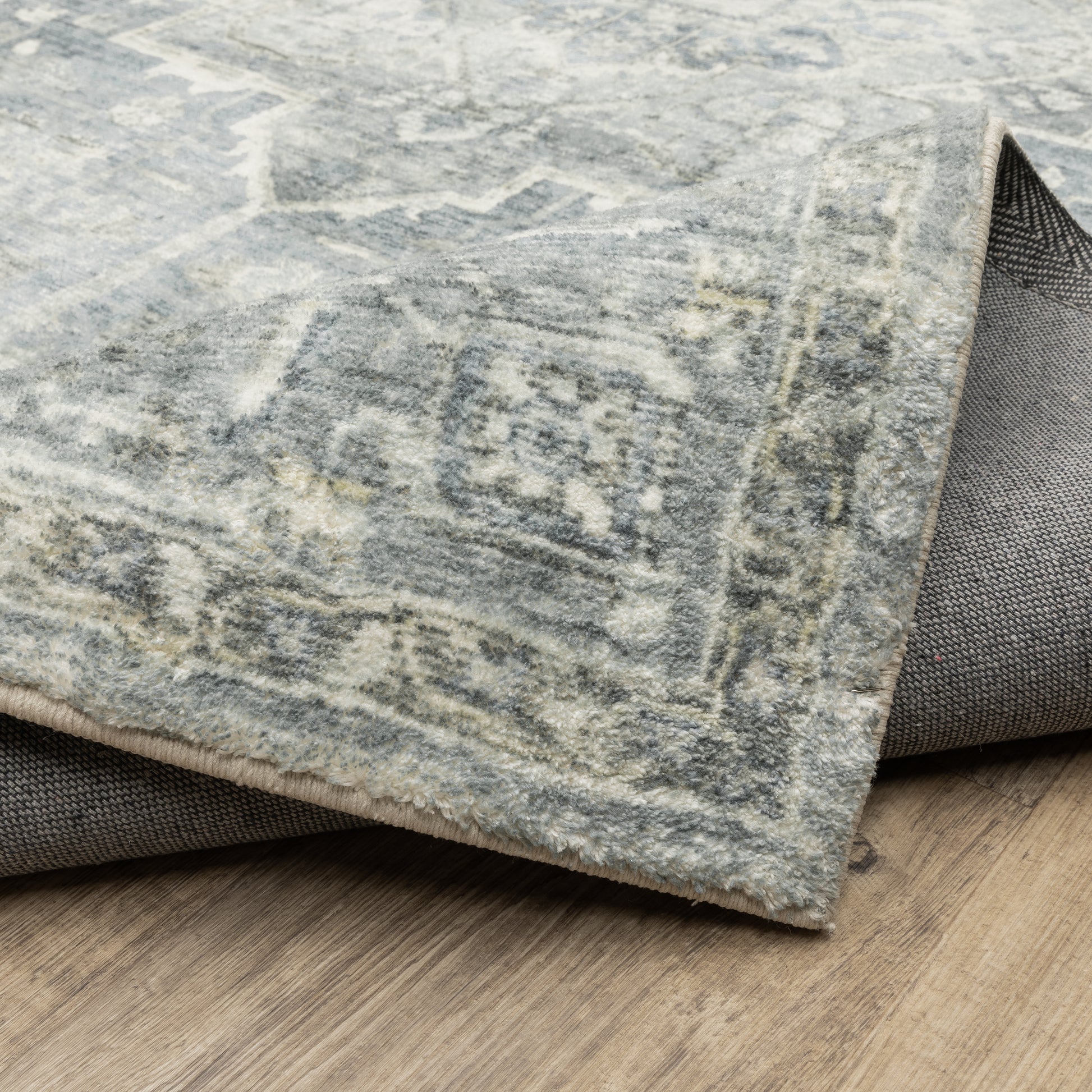 Savoy Medallion Grey/ Blue Distressed Cut Pile Rug