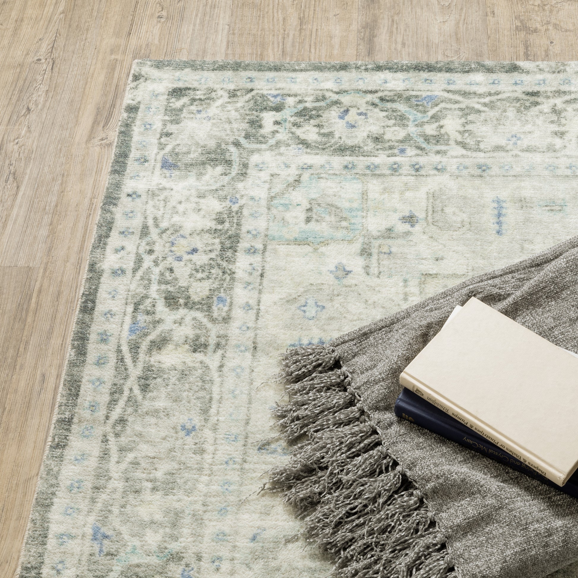 Savoy Distressed Grey/ Ivory Medallion Cut Pile Rug