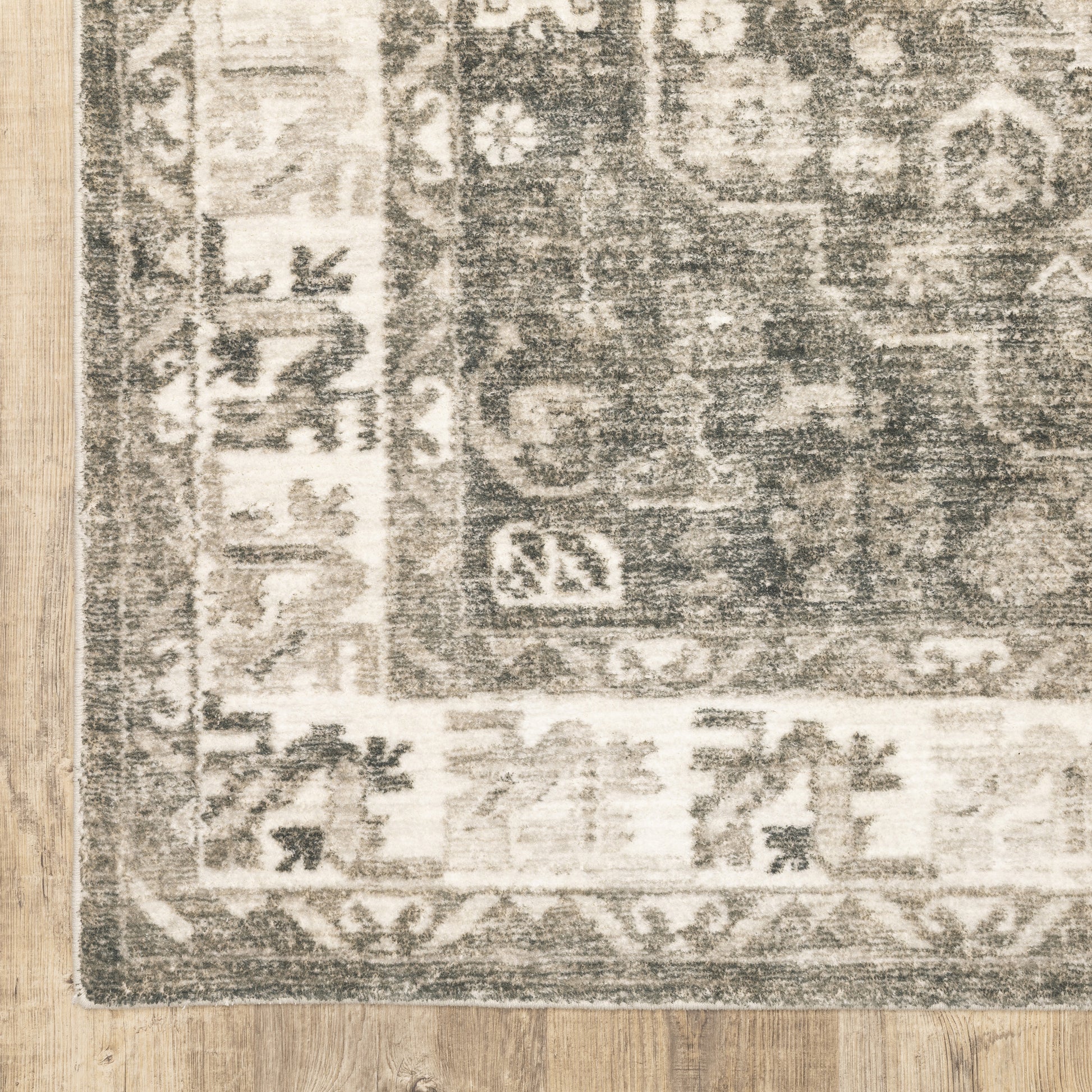 Savoy Distressed Charcoal/ Ivory Medallion Cut Pile Rug