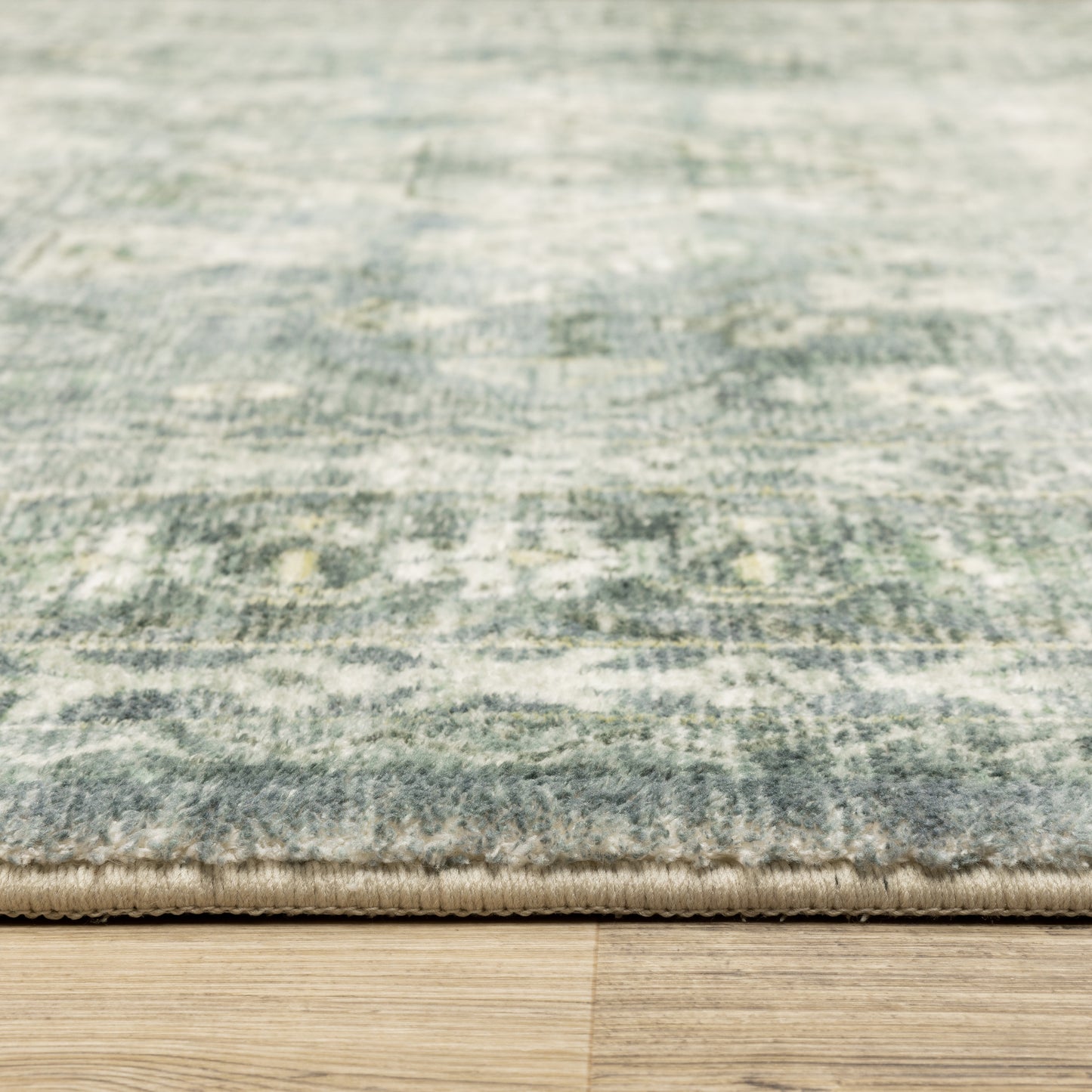 Savoy Distressed Blue/ Ivory Oriental Cut Pile Rug
