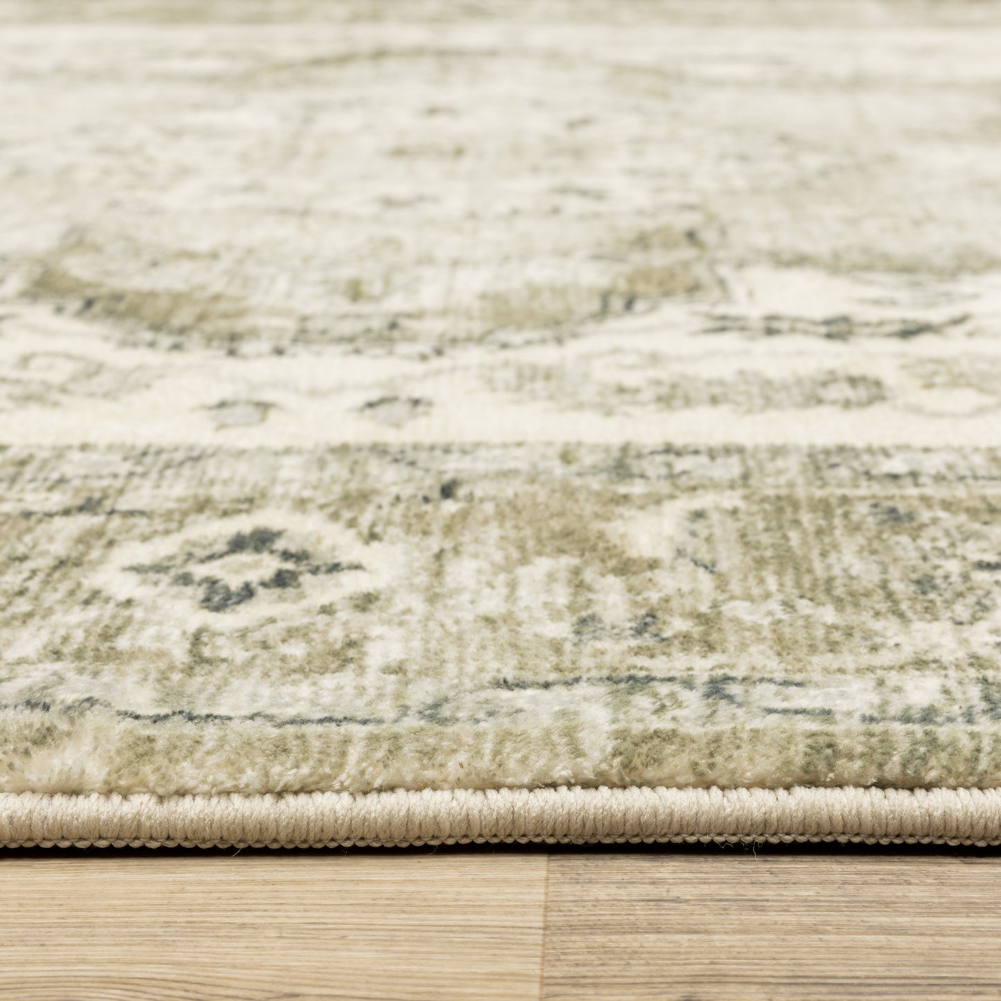 Savoy Distressed Green/ Ivory Medallion Cut Pile Rug