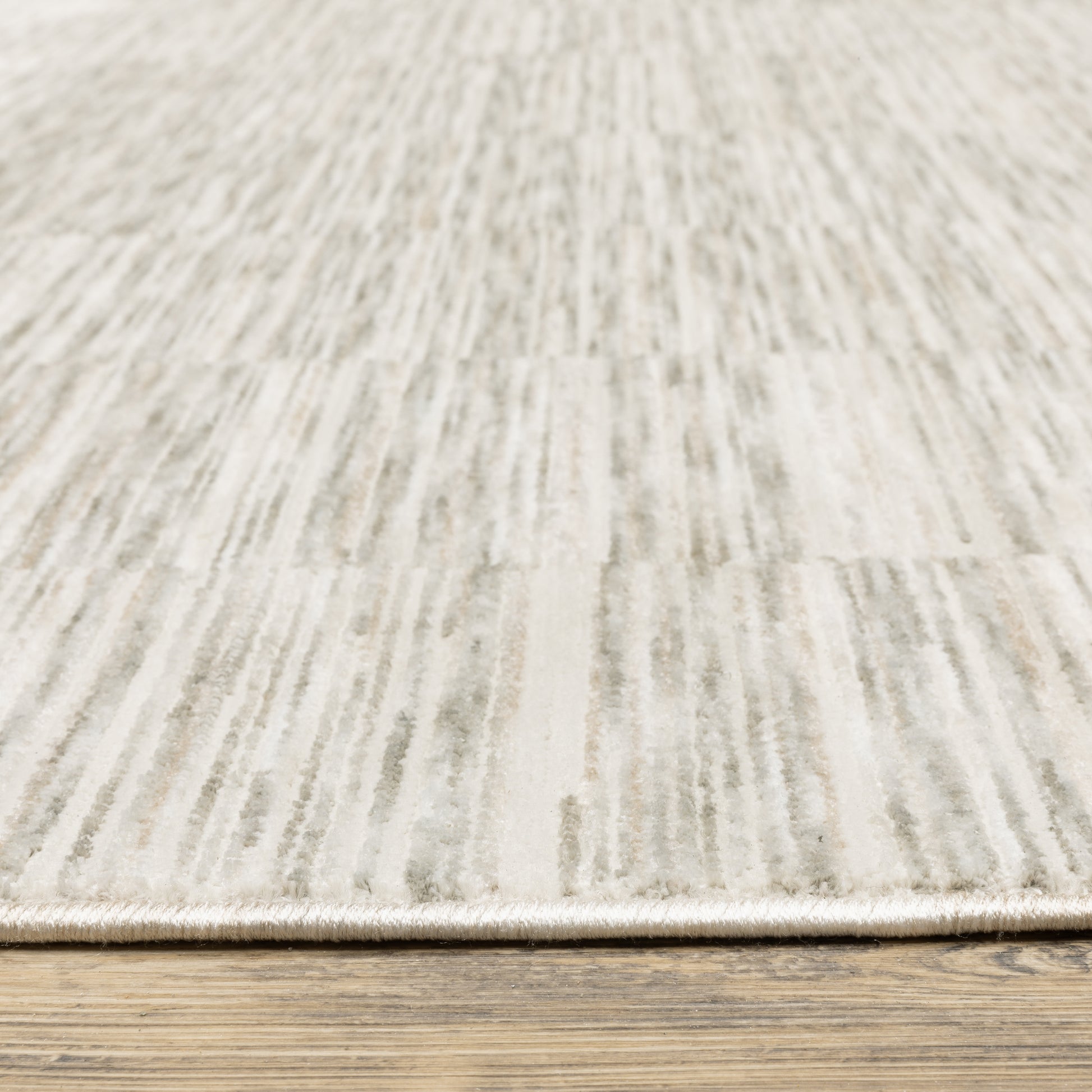 Soho Distressed Beige/ Ivory Stripe Cut Pile Rug