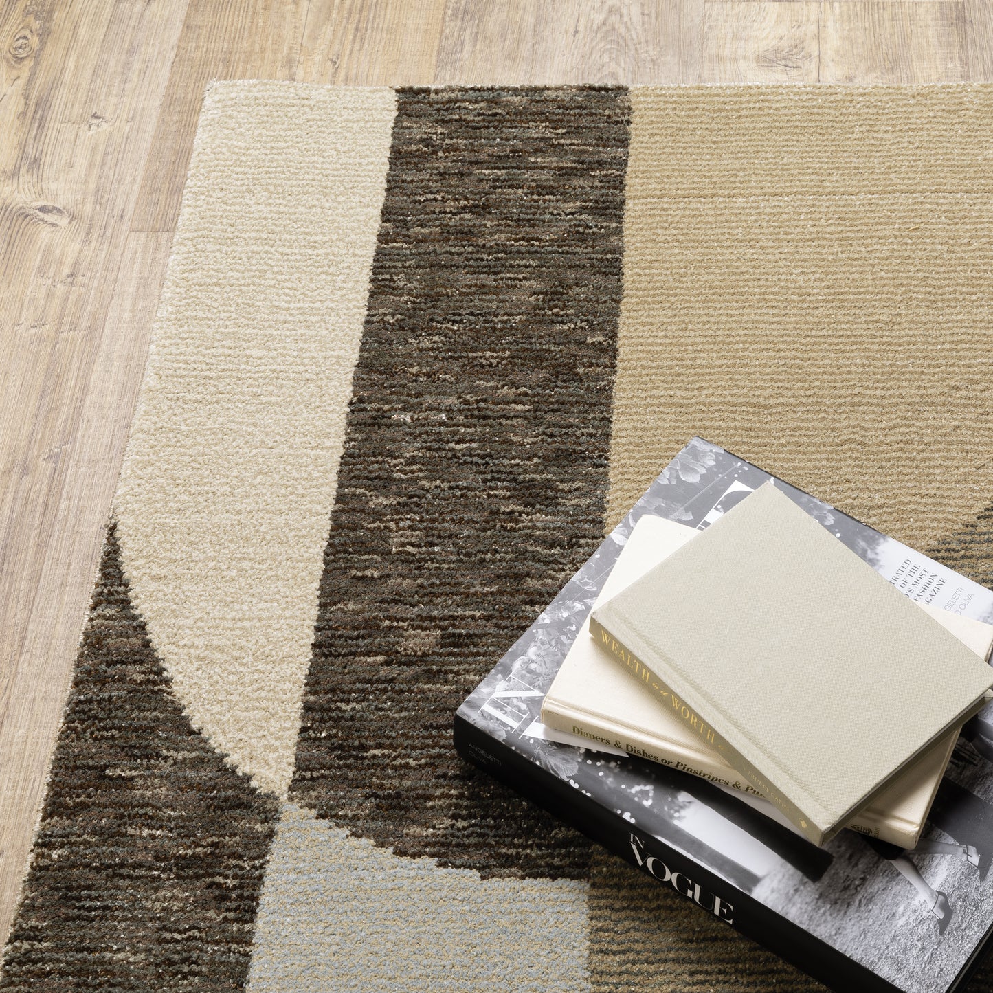 Strada Geometric Brown/ Beige Cut Pile Rug