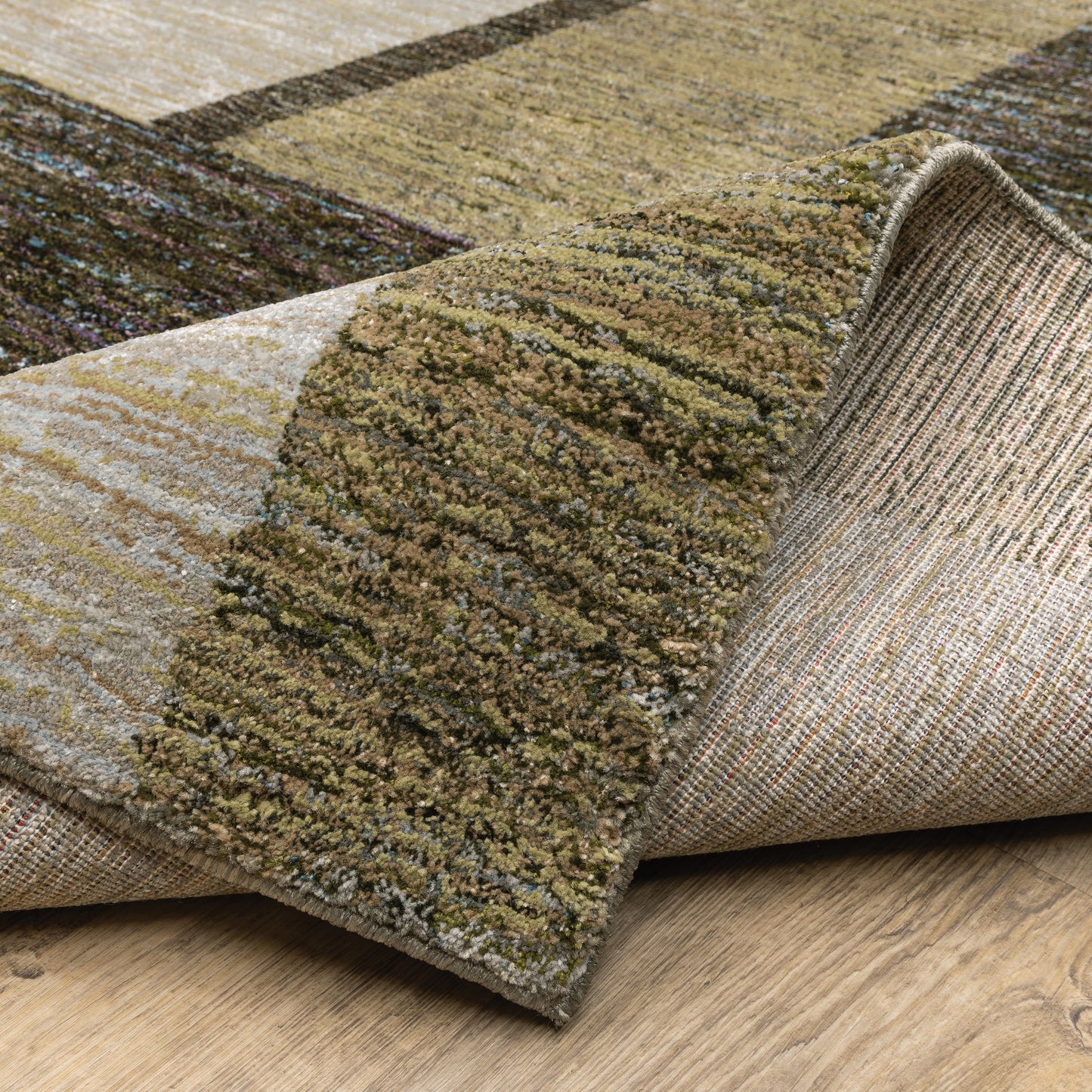 Strada Geometric Green/ Beige Cut Pile Rug