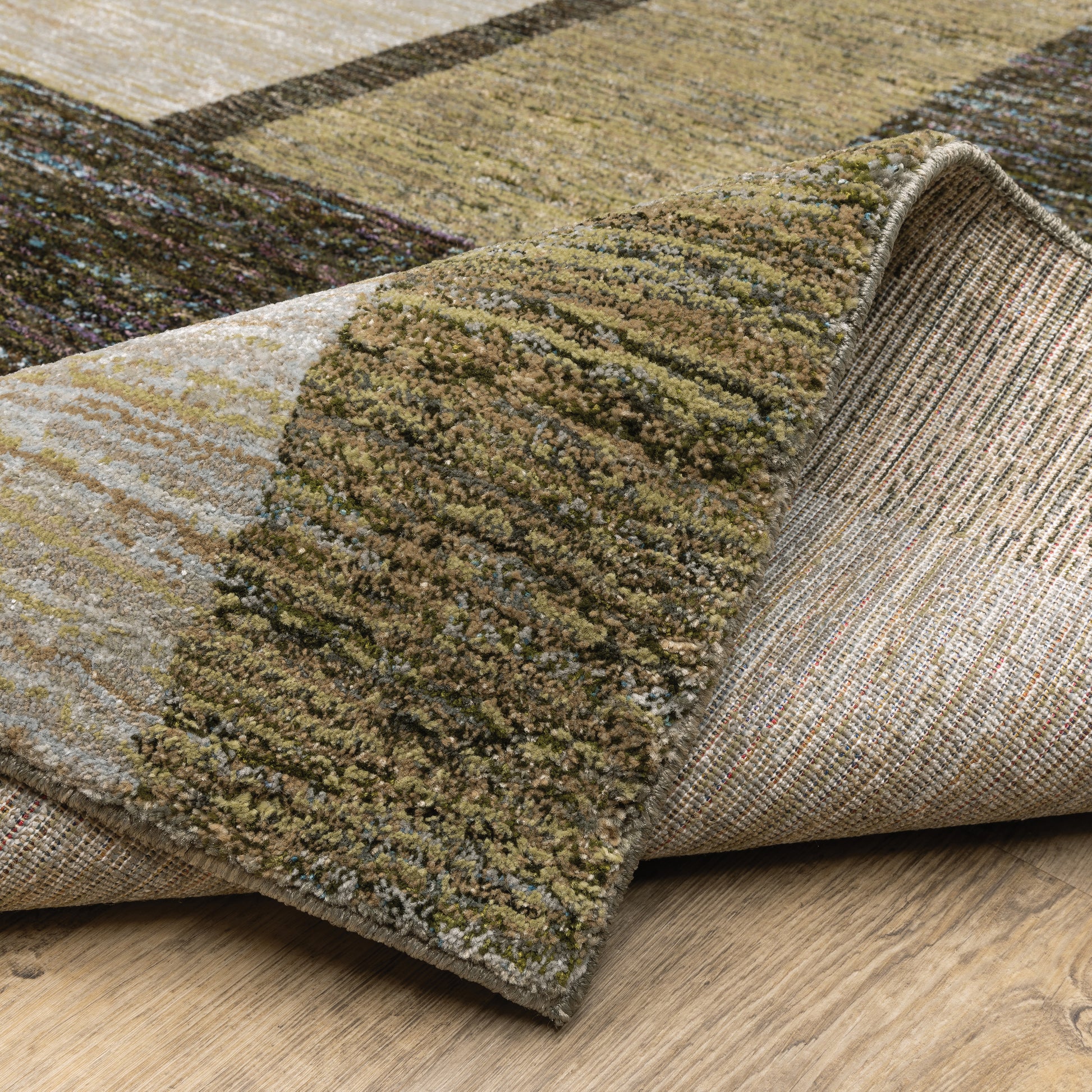 Strada Geometric Green/ Beige Cut Pile Rug