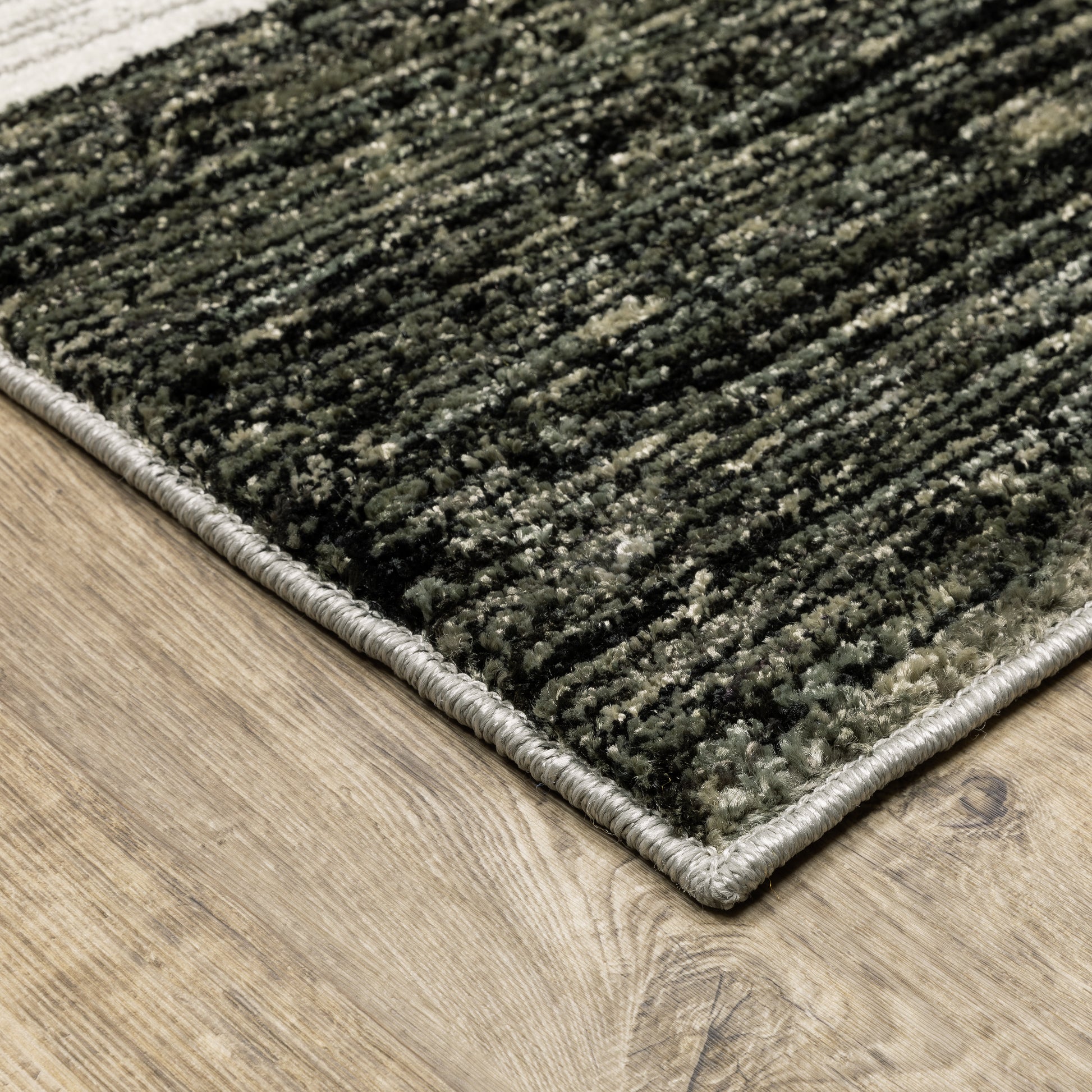 Strada Geometric Charcoal/ Grey Cut Pile Rug