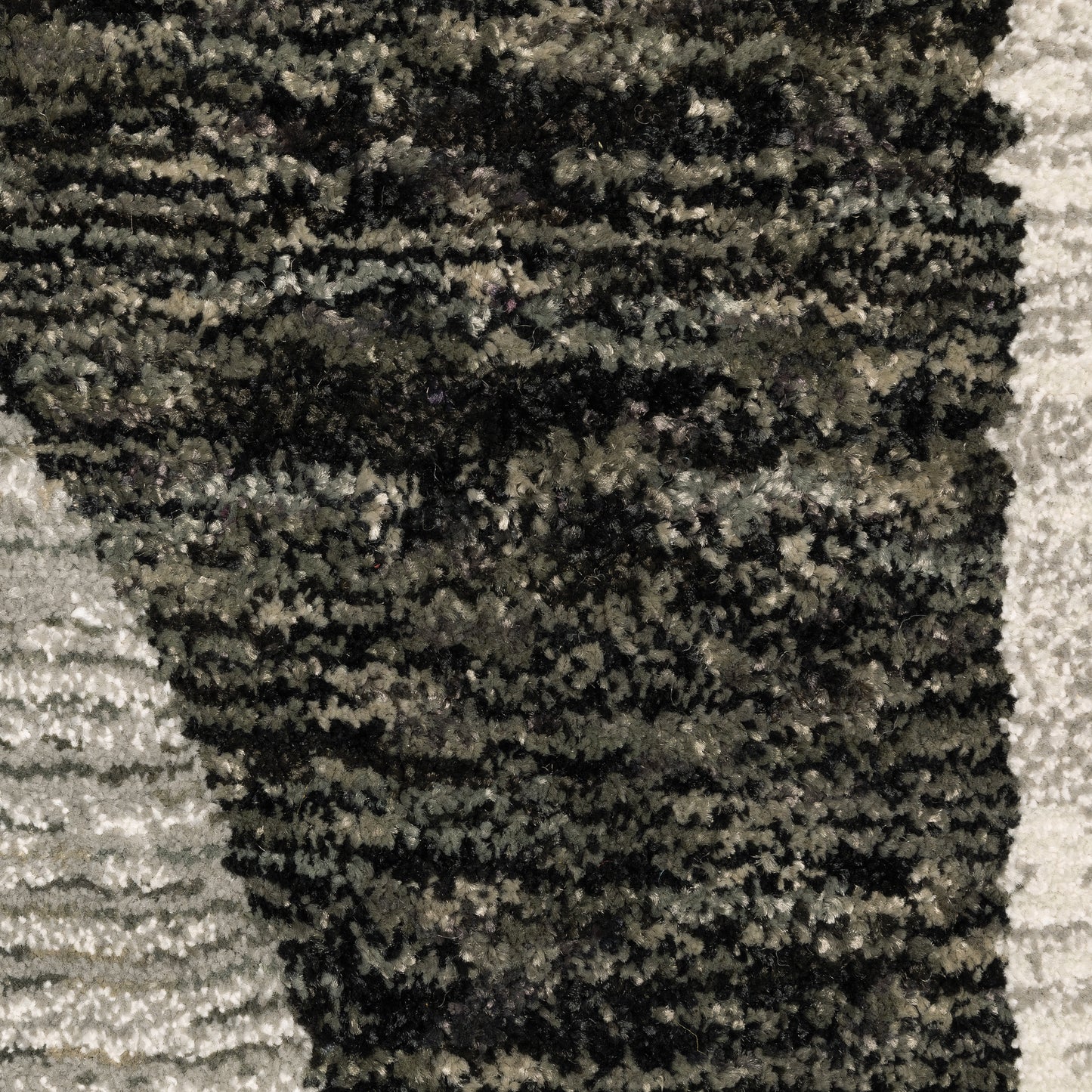 Strada Geometric Charcoal/ Grey Cut Pile Rug