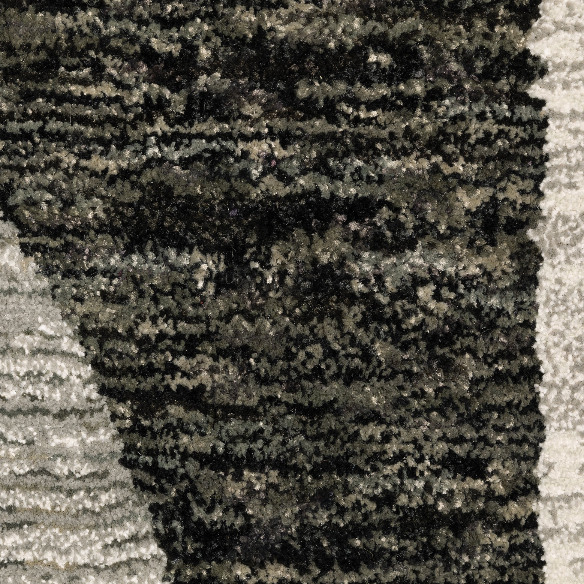 Strada Geometric Charcoal/ Grey Cut Pile Rug