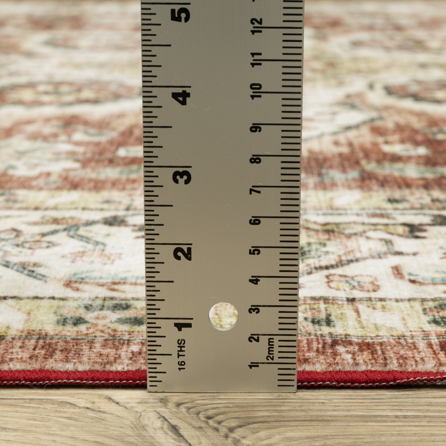 Sumter Distressed Red/ Ivory Medallion Flat Weave Rug