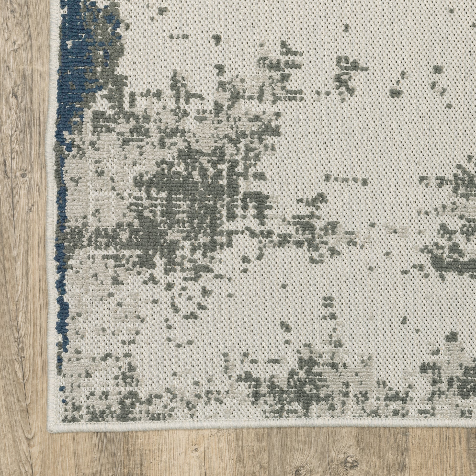 Torrey Outdoor Beige/ Blue Abstract Loop Pile Rug