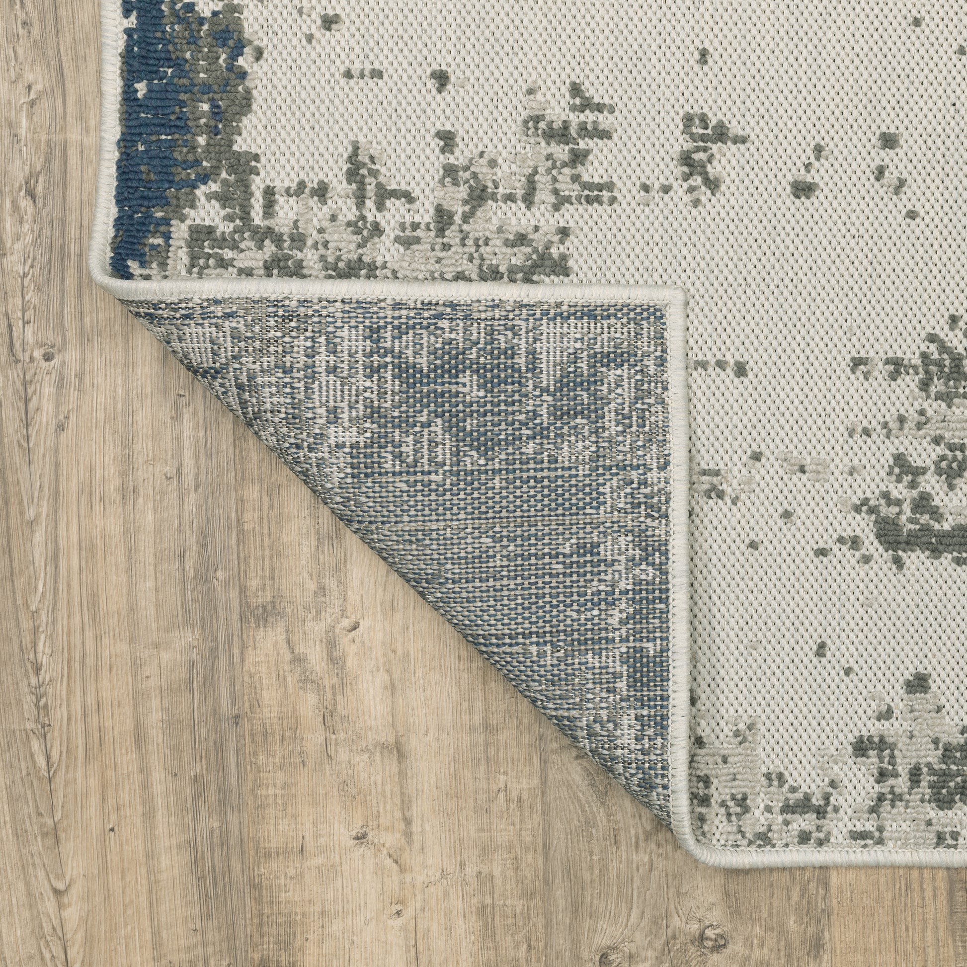 Torrey Outdoor Beige/ Blue Abstract Loop Pile Rug