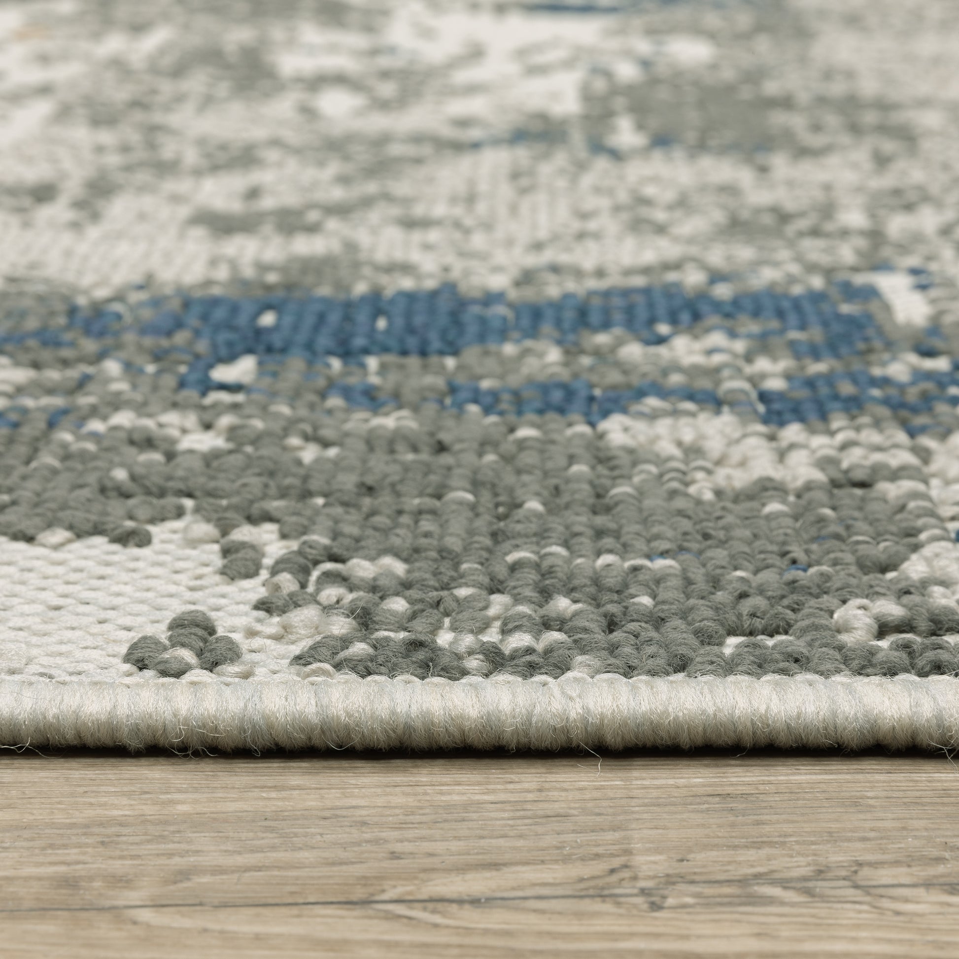 Torrey Outdoor Beige/ Blue Abstract Loop Pile Rug