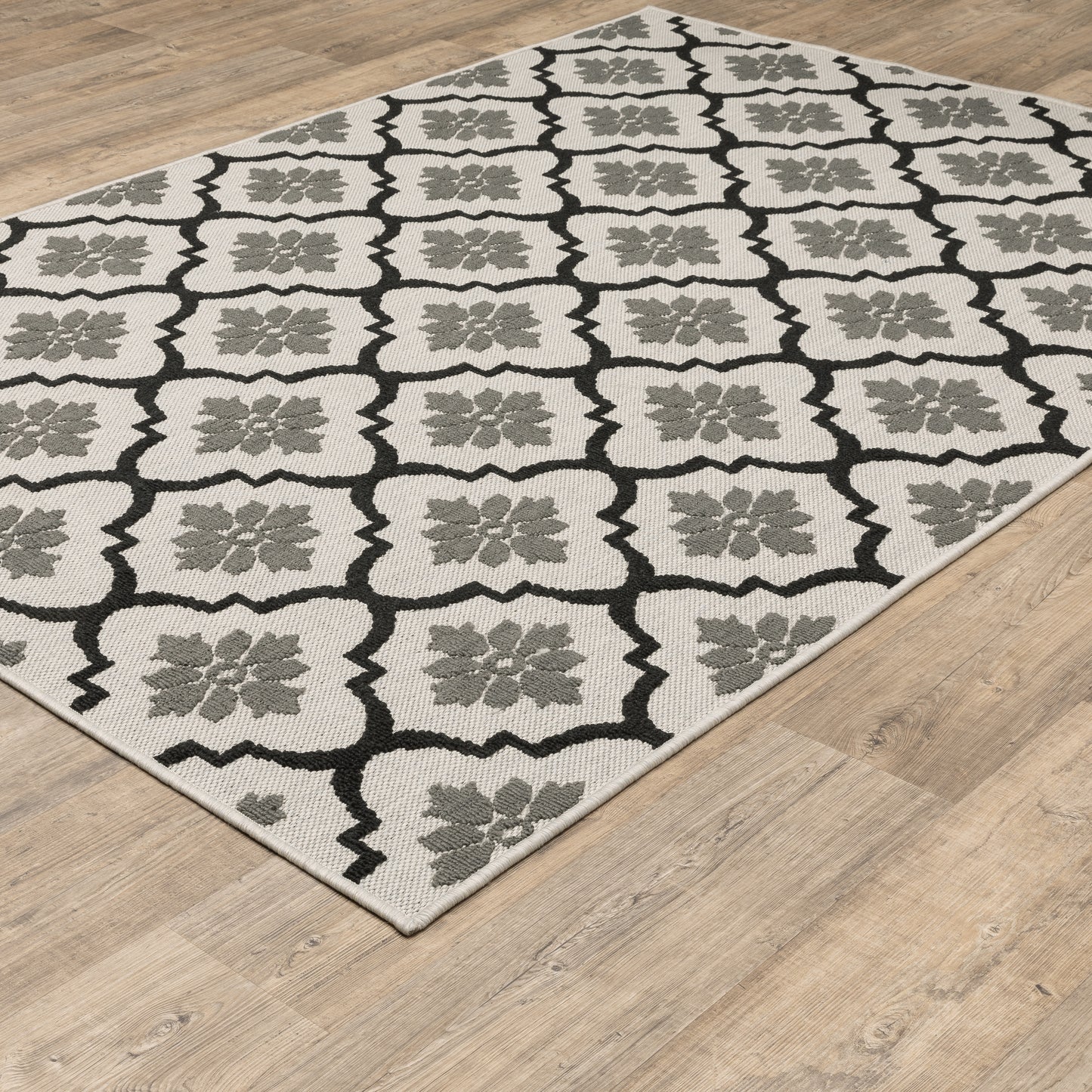 Torrey 5562E Beige Outdoor Rug