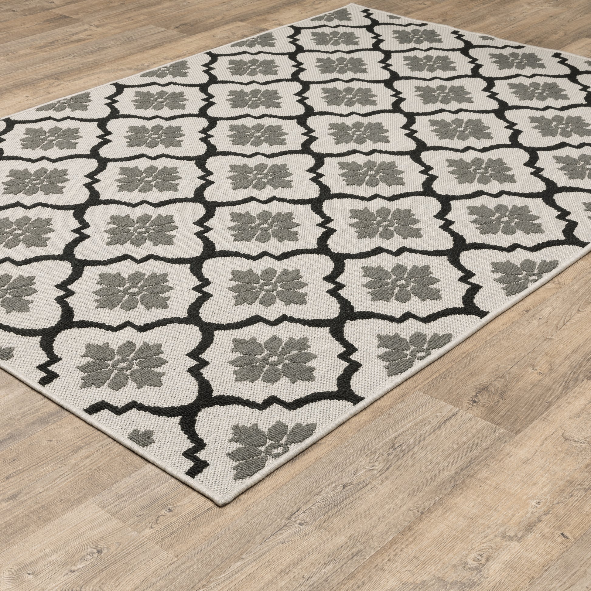 Torrey 5562E Beige Outdoor Rug